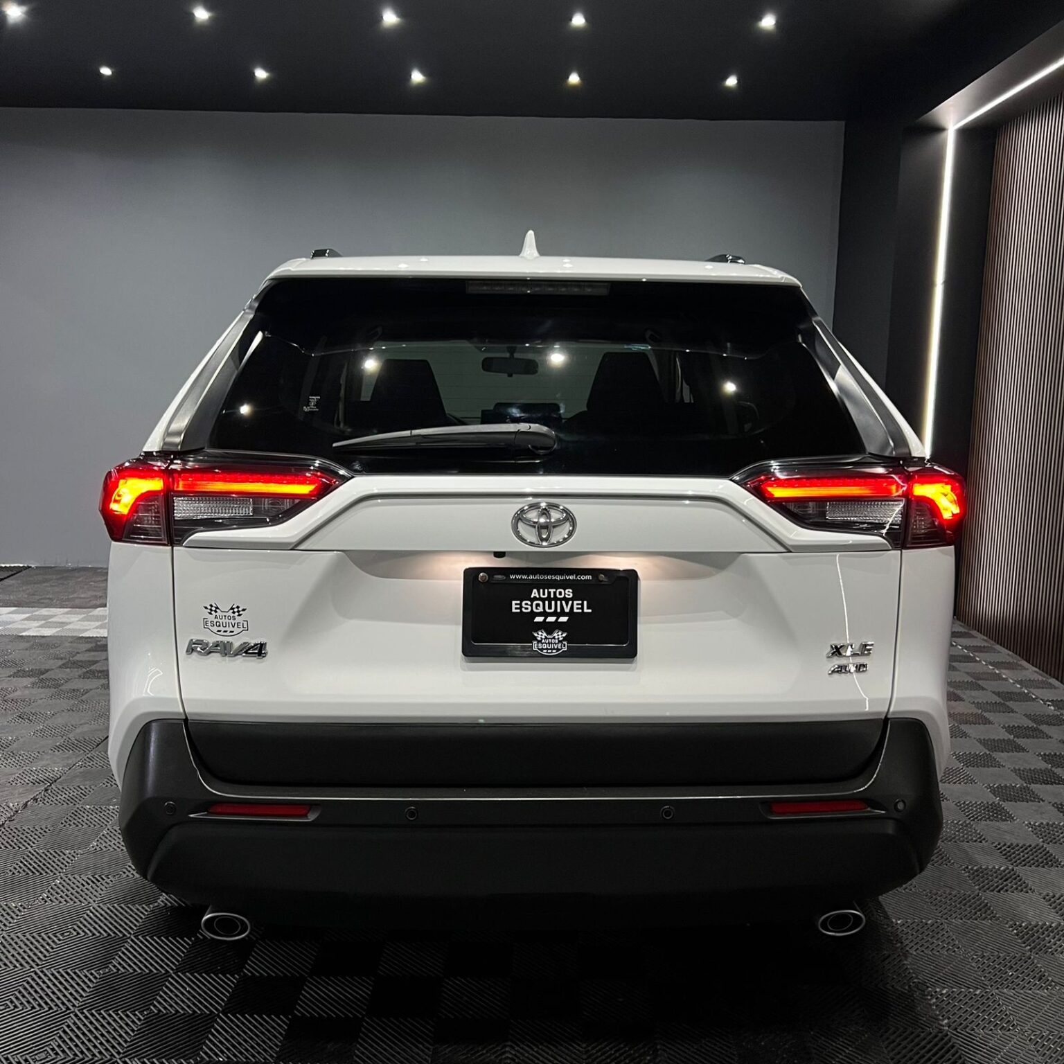 TOYOTA RAV4 XLE 2019 - Image 6