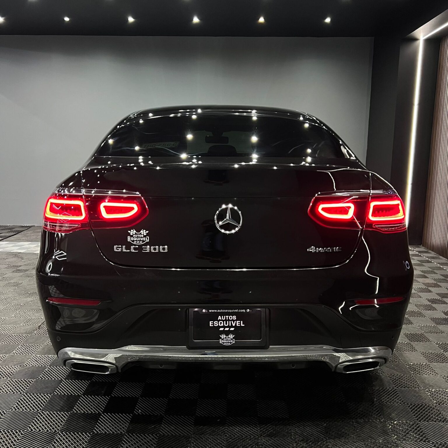 MERCEDES BENZ GLC 300 2021 - Image 4