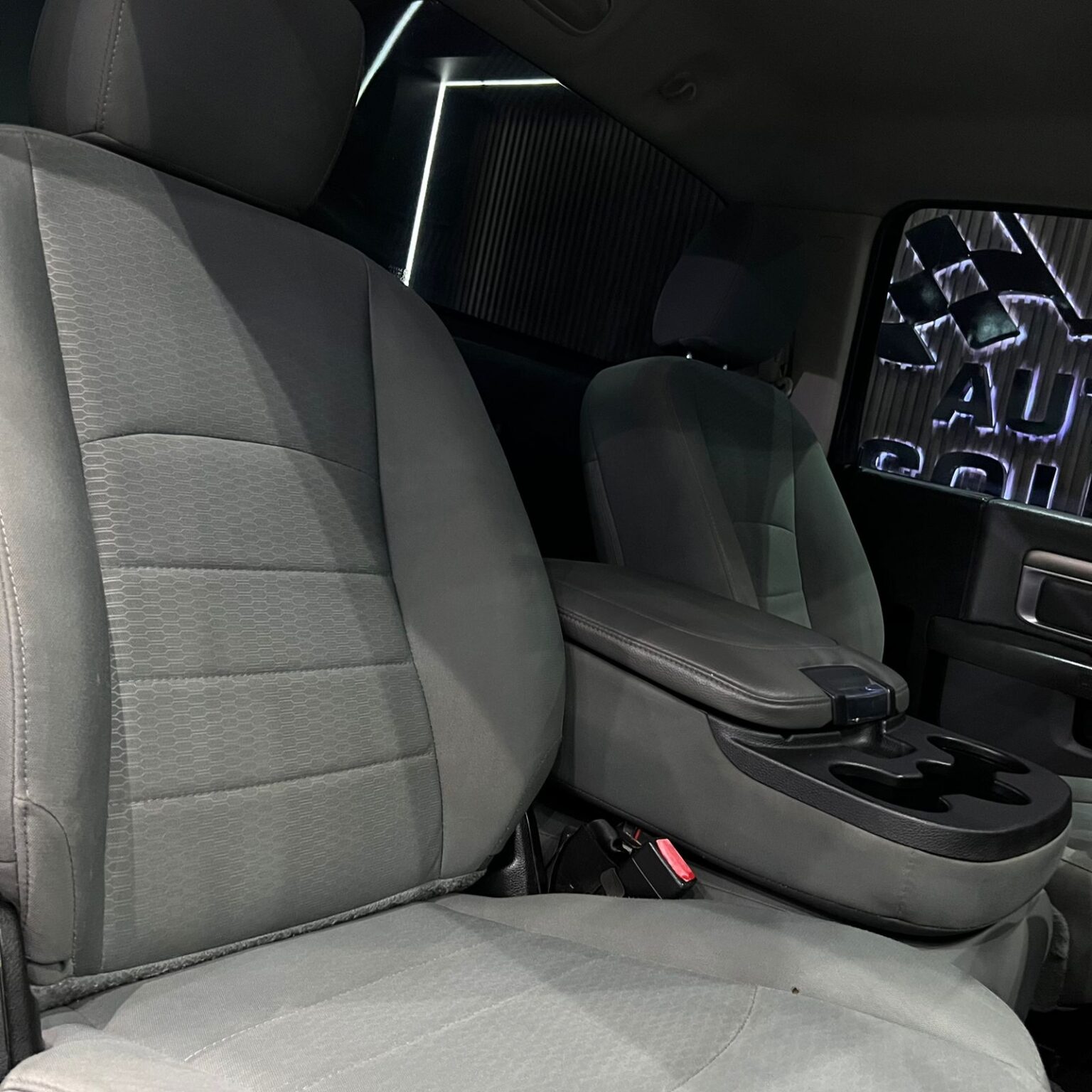 DODGE RAM SPORT 2015 - Image 7