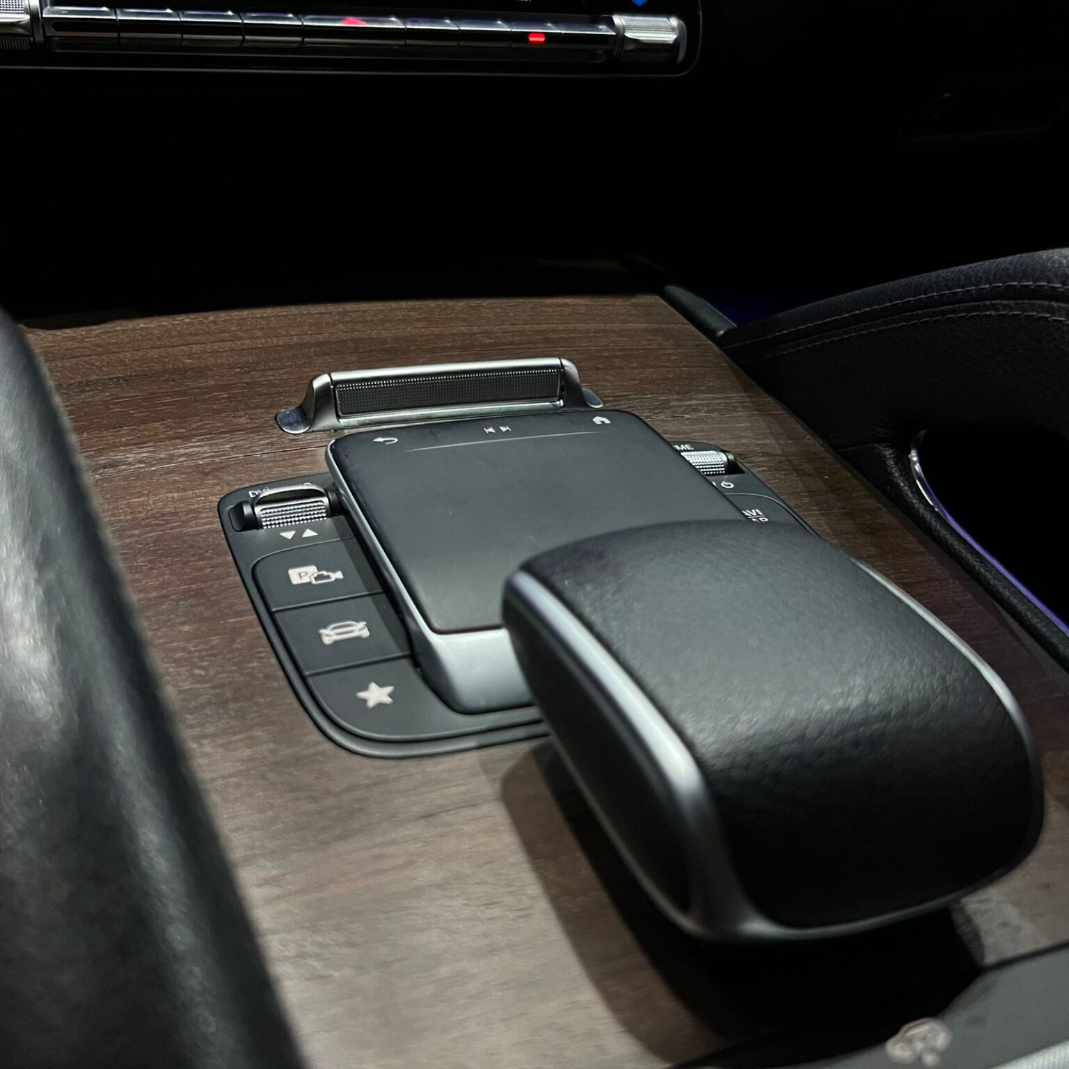 MERCEDES BENZ GLS 450 2021 - Image 8