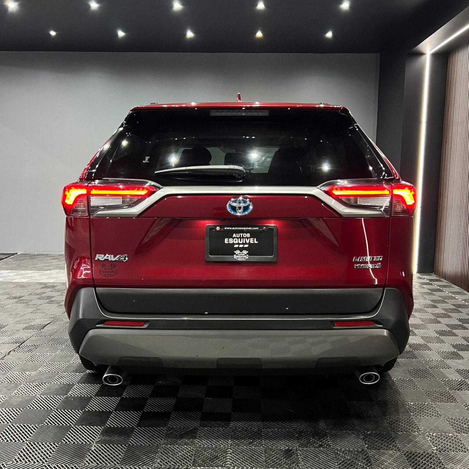 TOYOTA RAV4 LIMITED HYBRID 2019 - Image 4