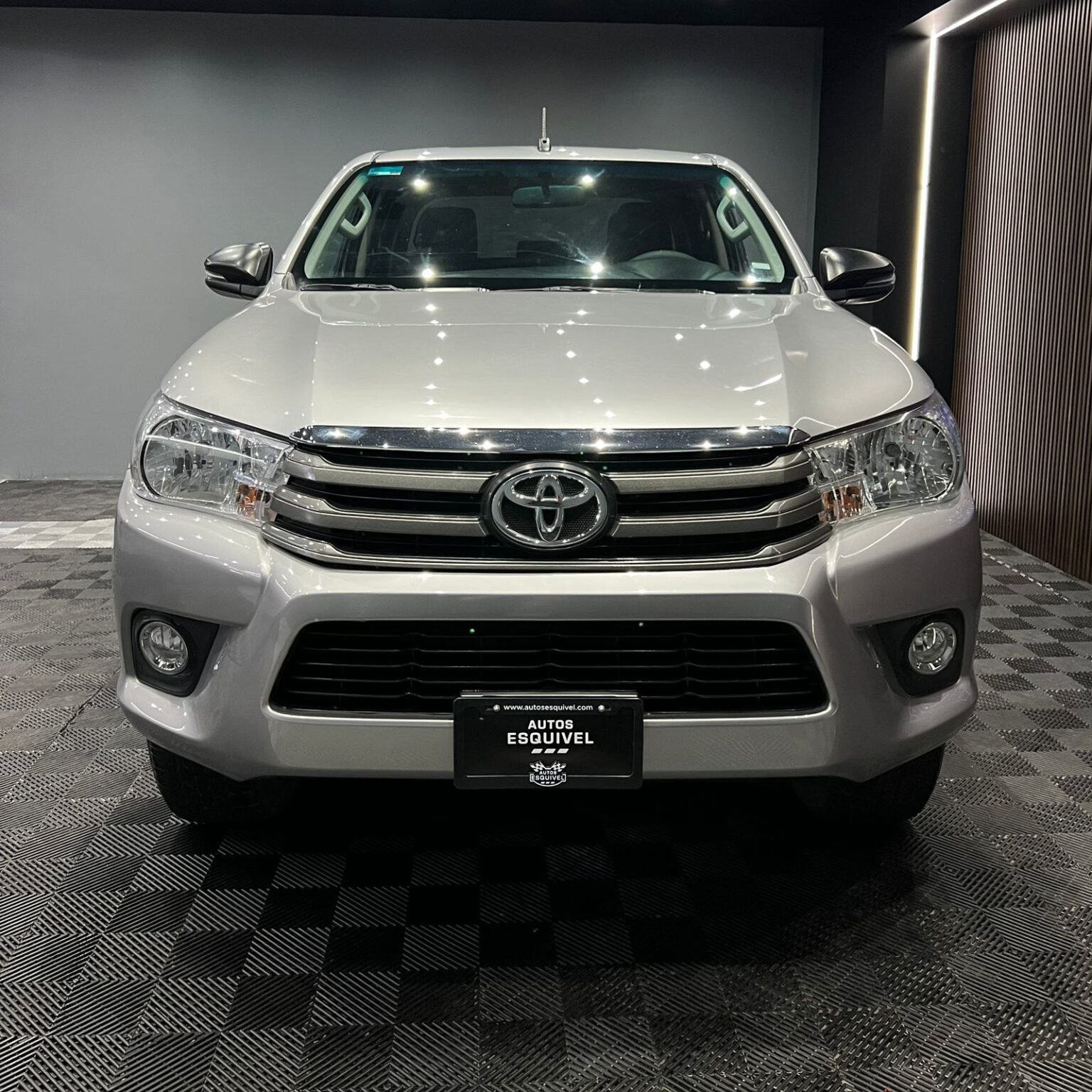 TOYOTA HILUX 2020 - Image 4