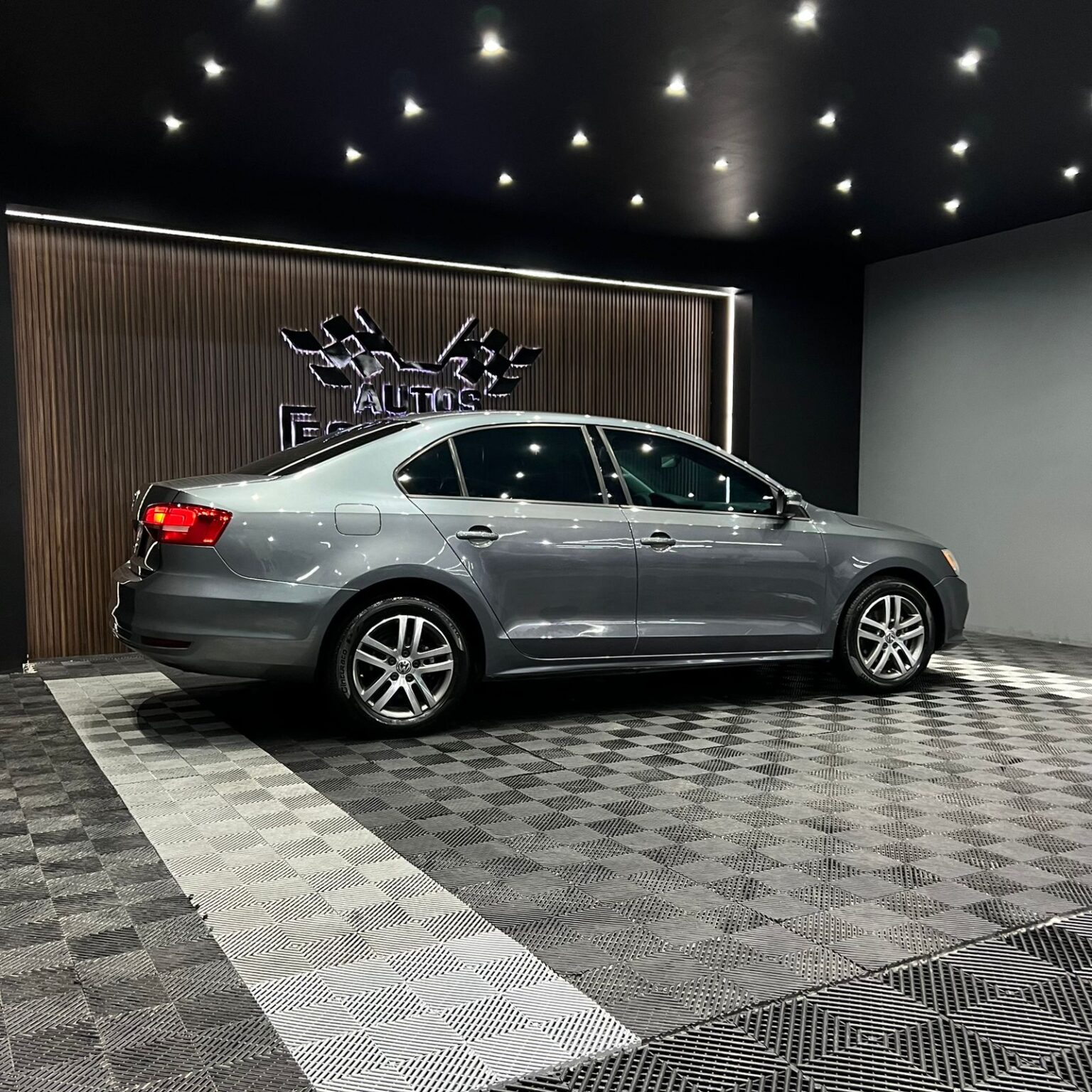 VOLKSWAGEN JETTA 2016 - Image 2