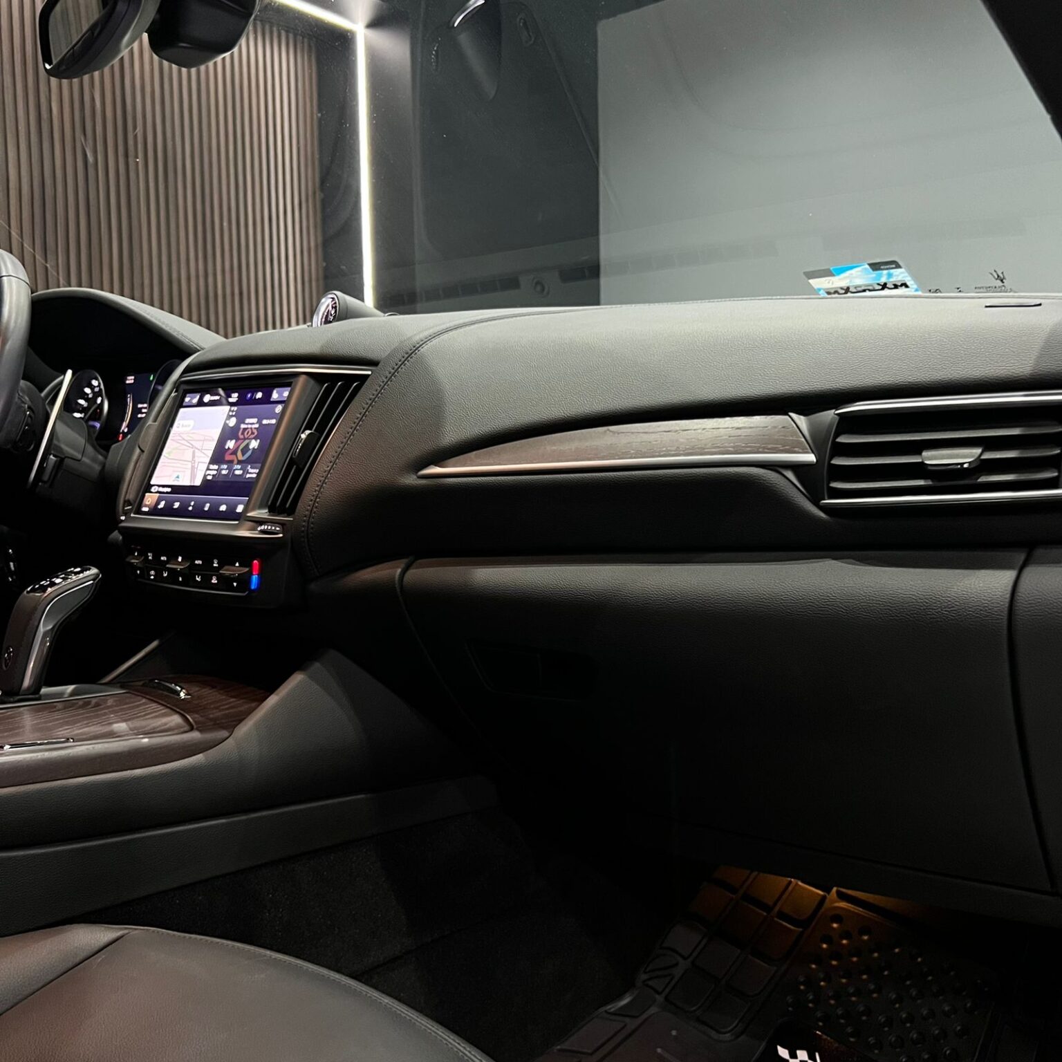 MASERATI LEVANTE HYBRID 2022 - Image 10
