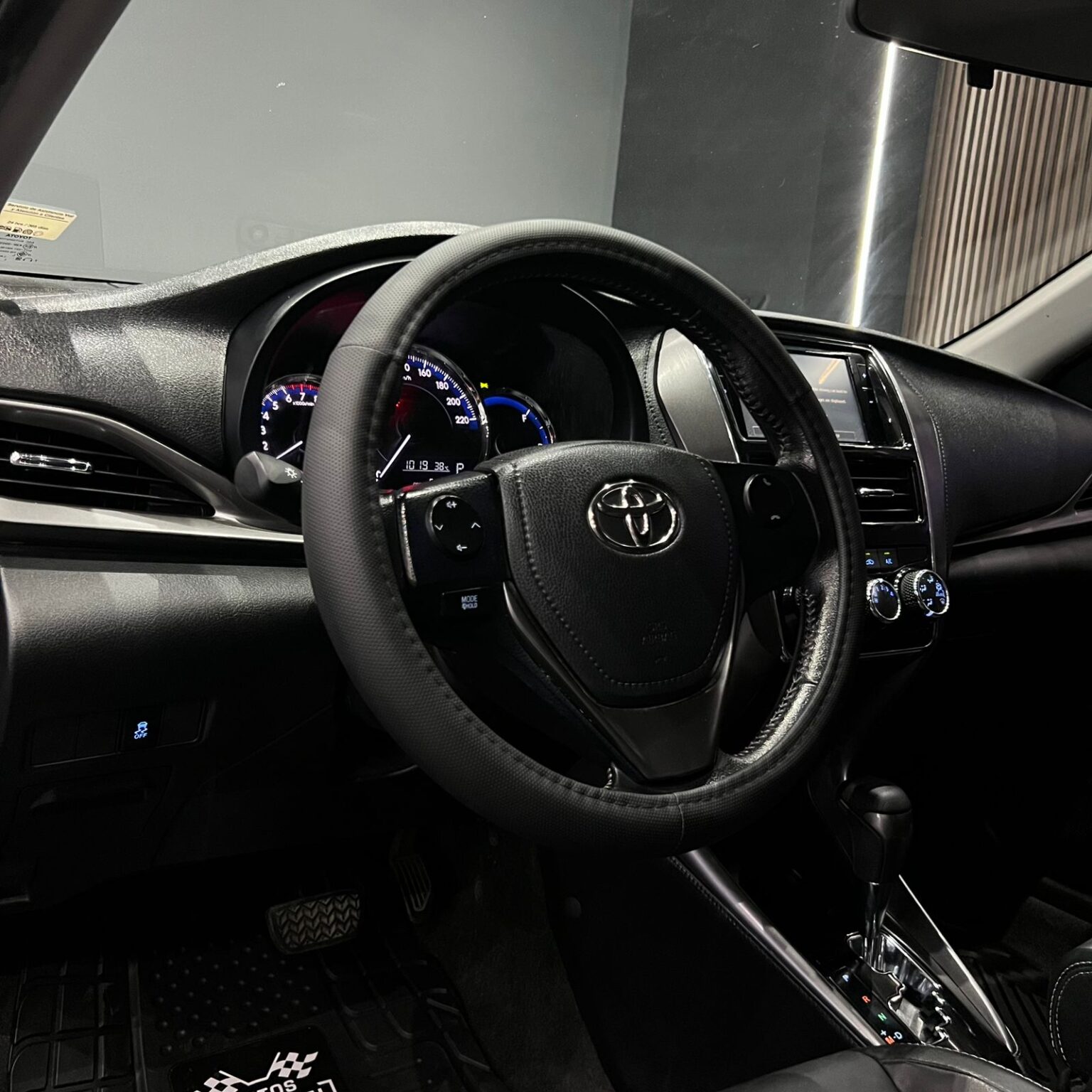 TOYOTA YARIS S 2022 - Image 12