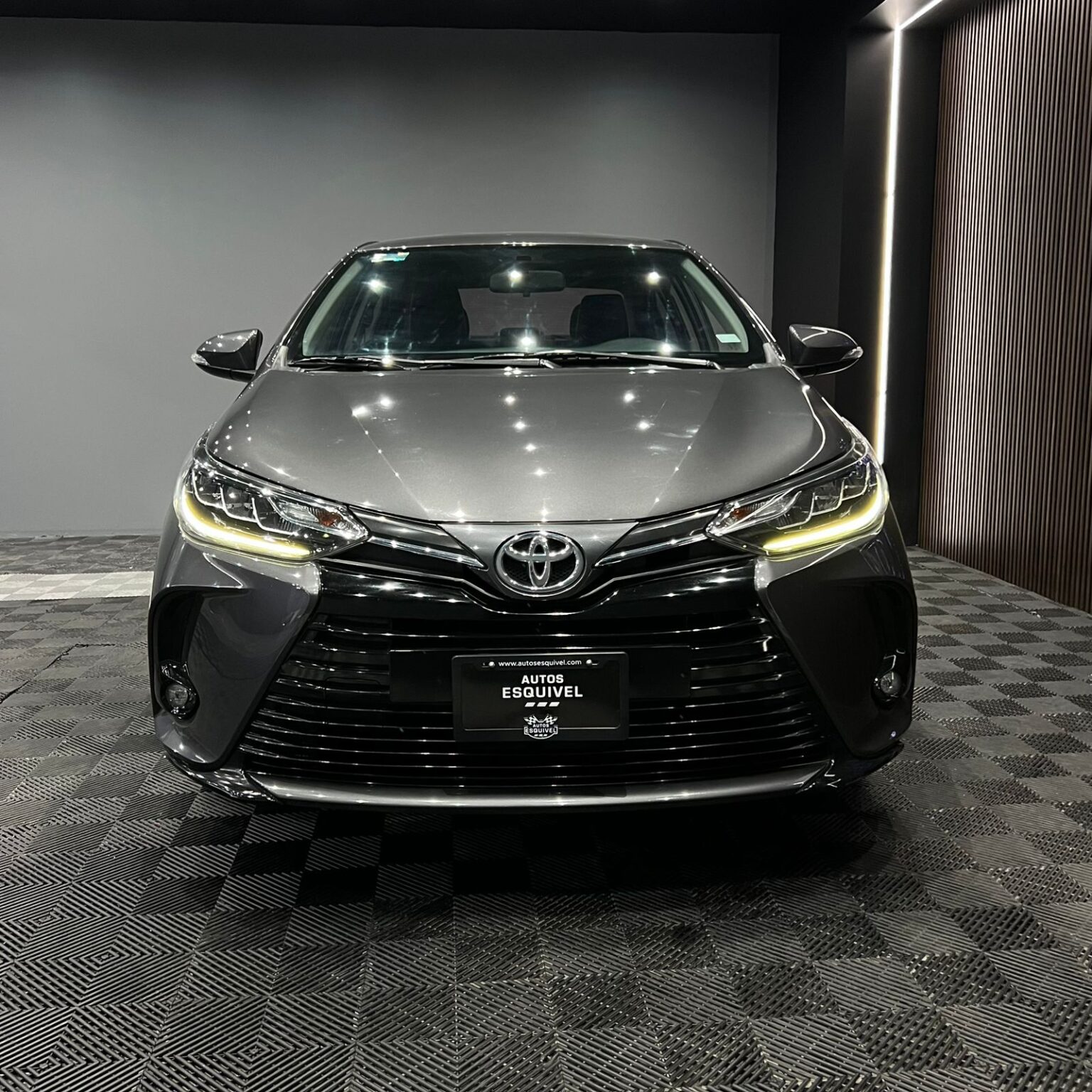 TOYOTA YARIS S 2022 - Image 3