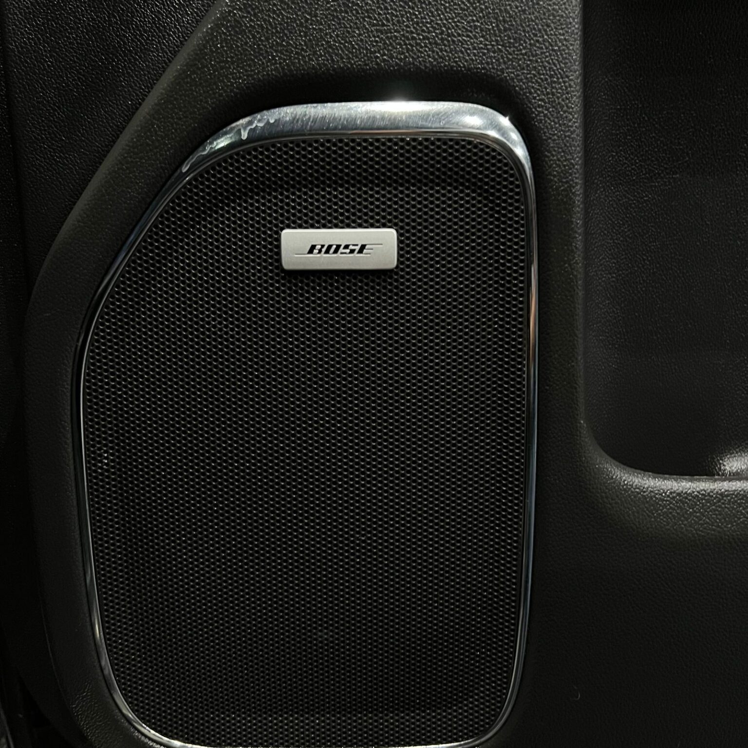 GMC SIERRA DENALI 2018 - Image 13
