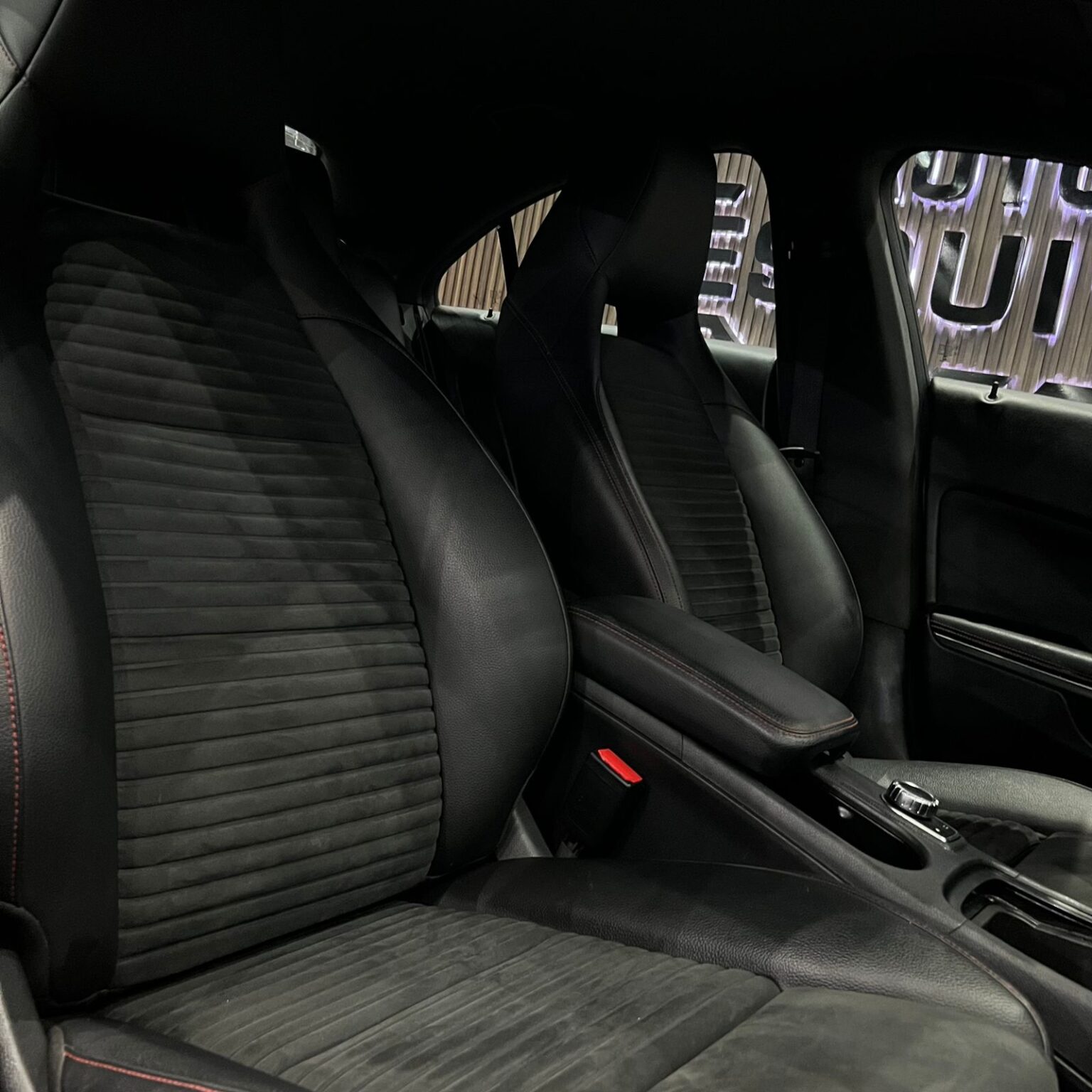 MERCEDES BENZ CLA 250 2018 - Image 11