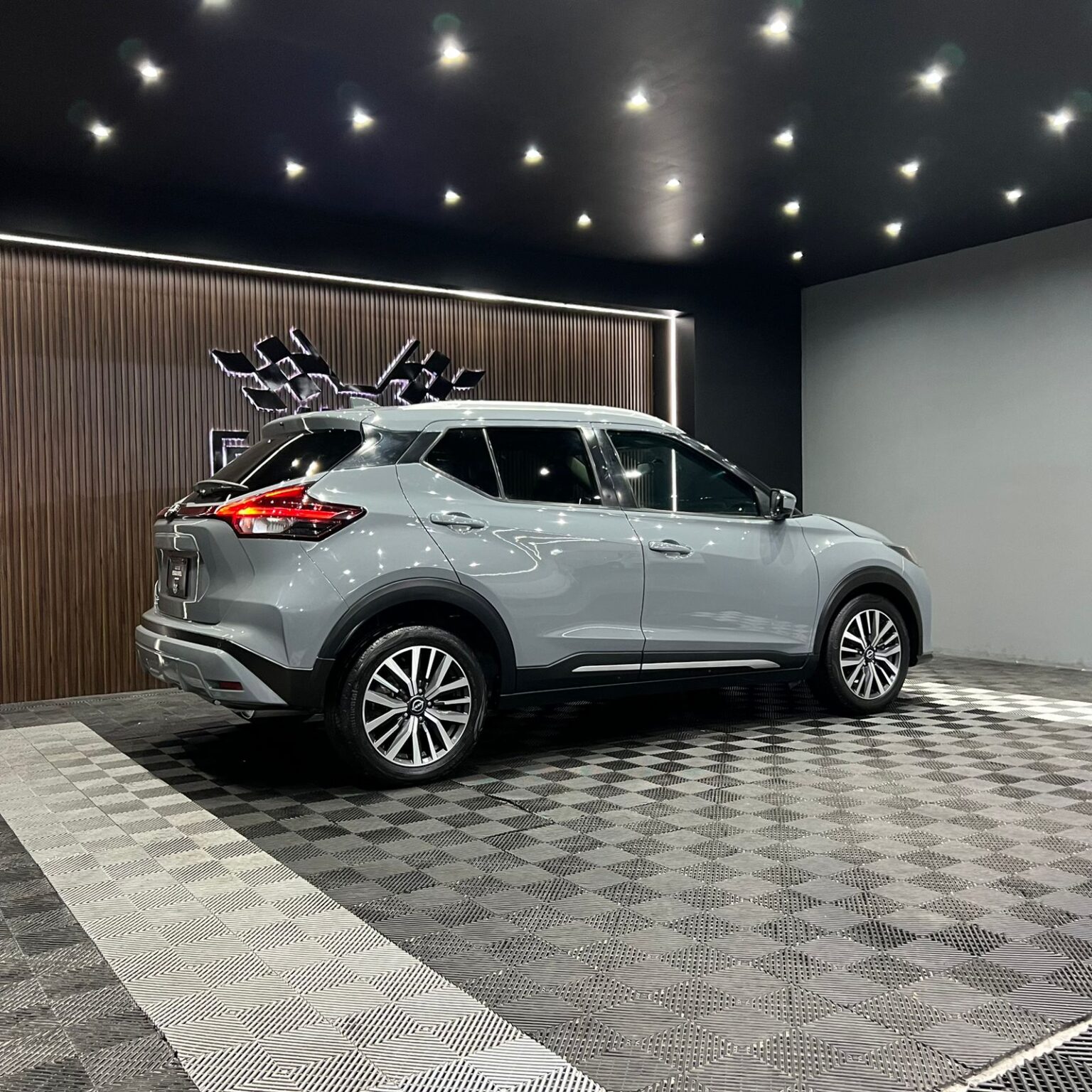 NISSAN KICKS EXCLUSIVE 2022 - Image 2