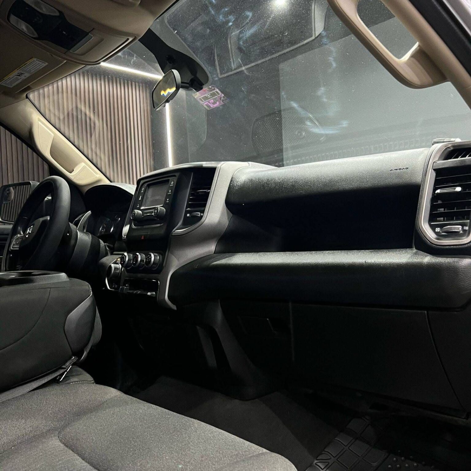 DODGE RAM SPORT 2019 - Image 9