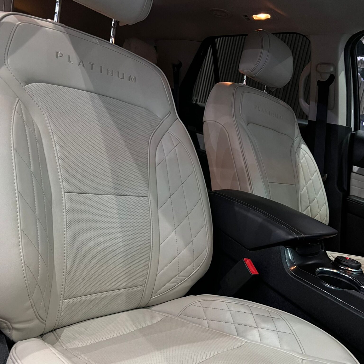 FORD EXPLORER PLATINUM 2017 - Image 12