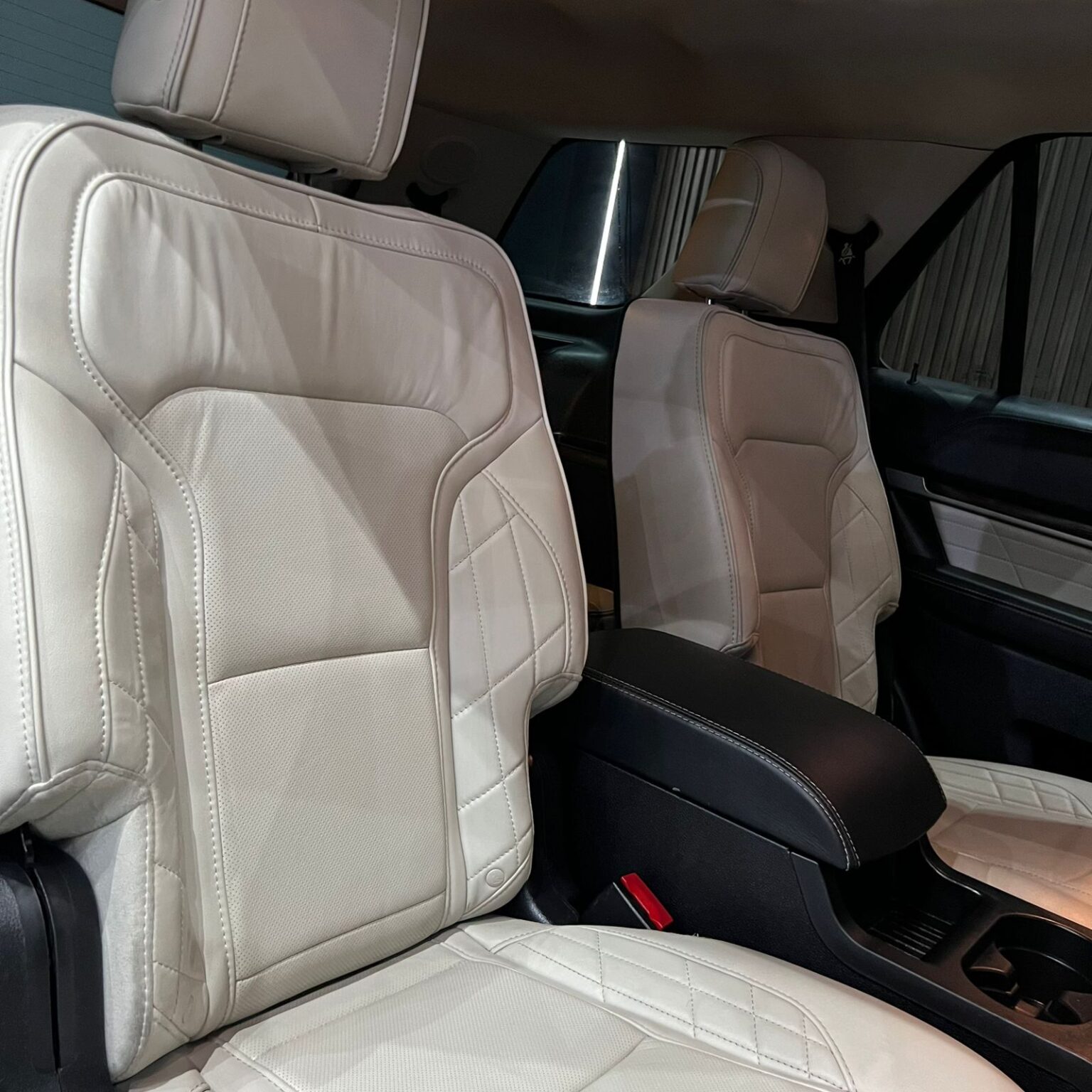 FORD EXPLORER PLATINUM 2017 - Image 17