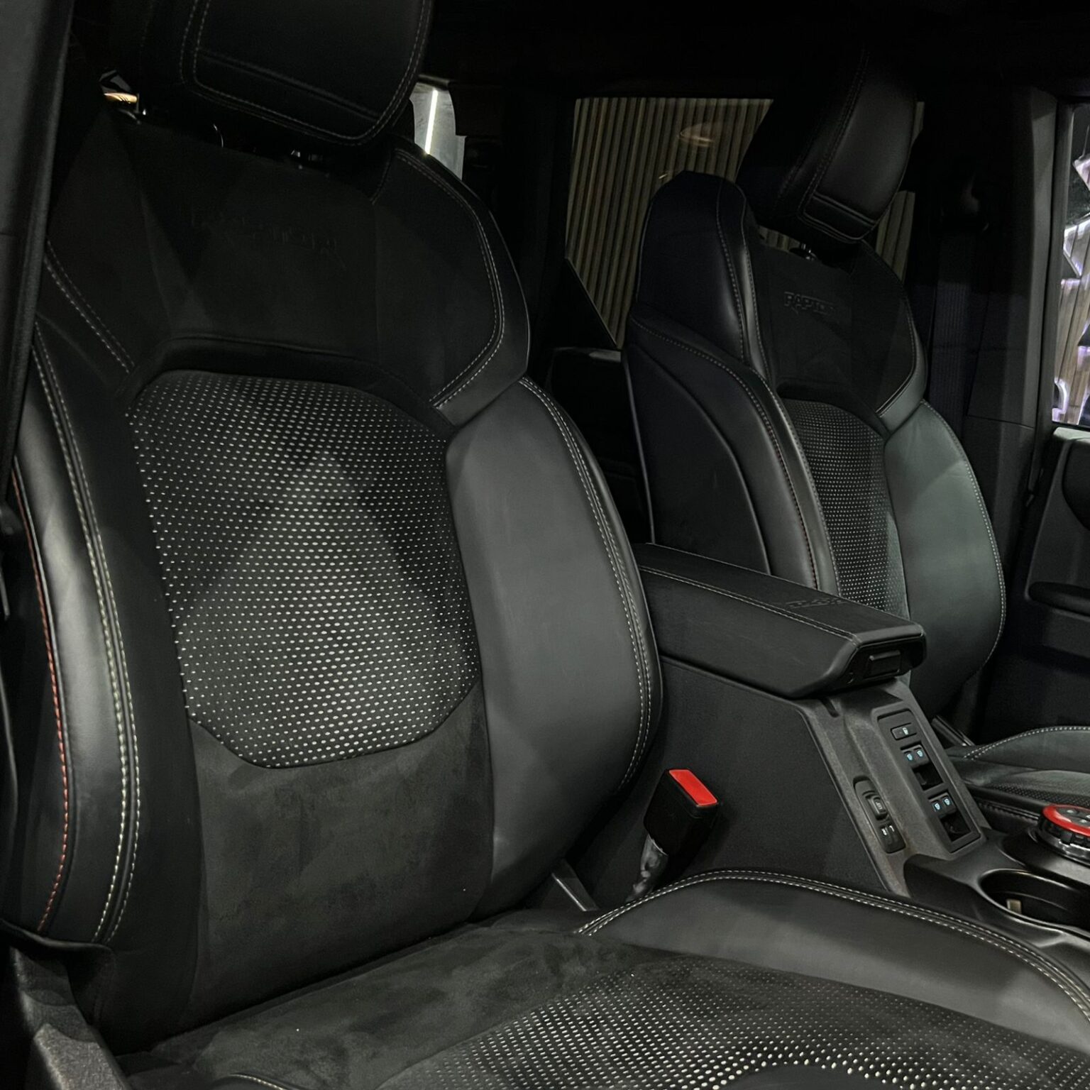 FORD BRONCO RAPTOR 2023 - Image 14