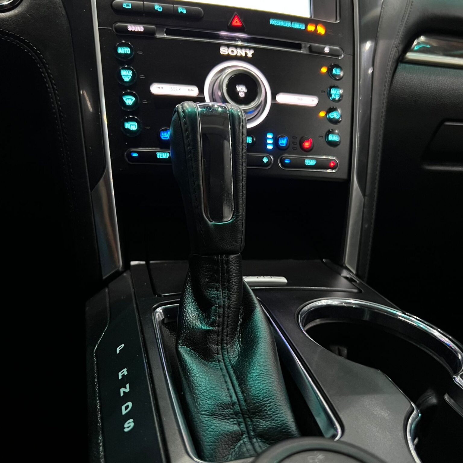 FORD EXPLORER PLATINUM 2017 - Image 13