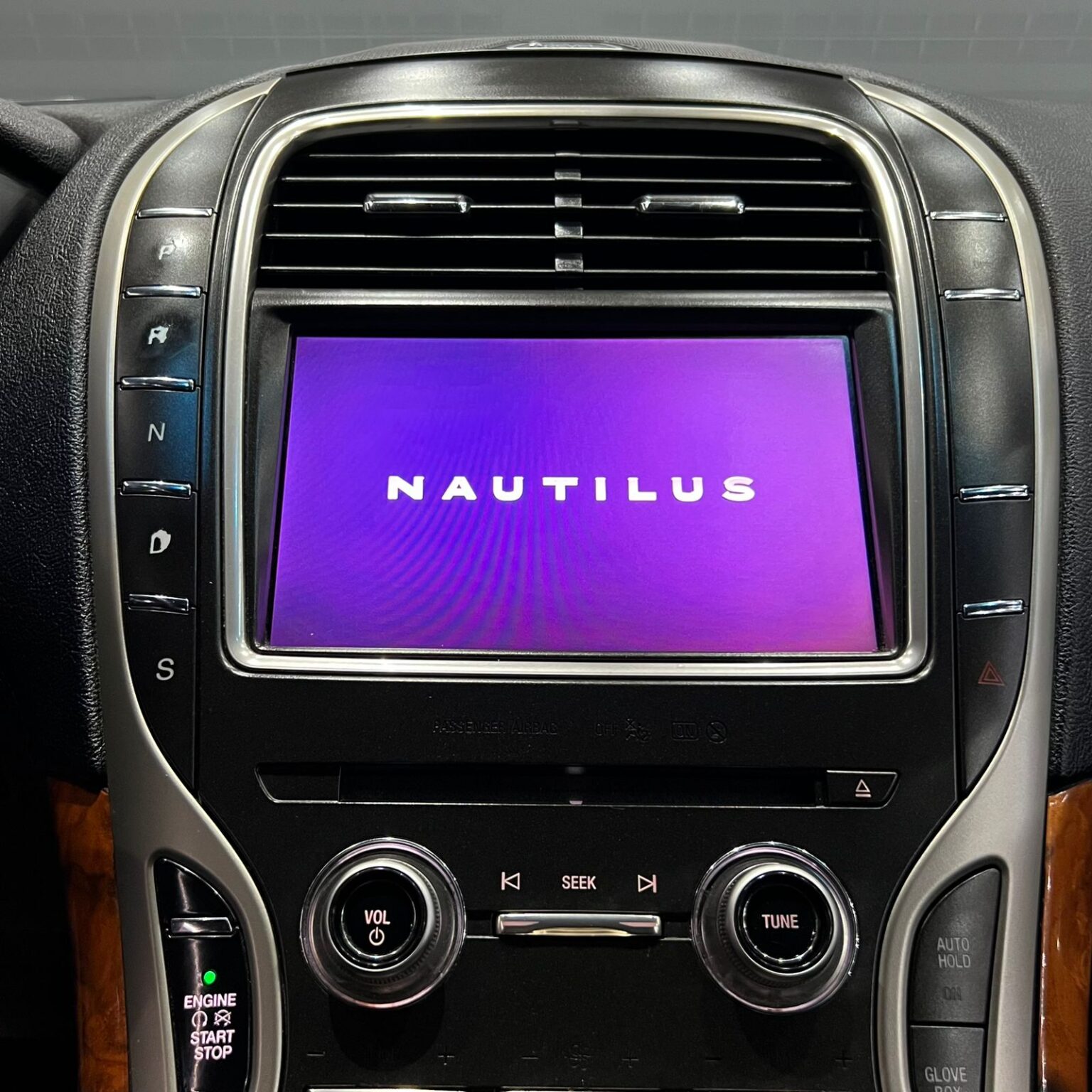 LINCOLN NAUTILUS 2019 - Image 13