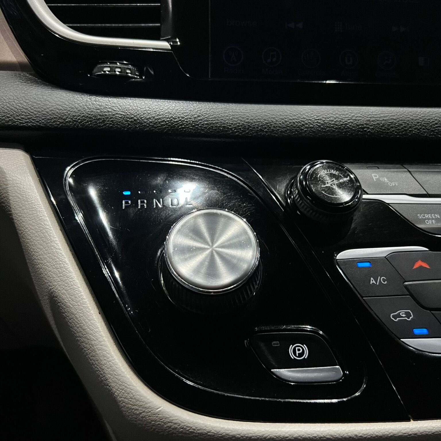 CHRYSLER PACIFICA BLACK EDITION 2017 - Image 13