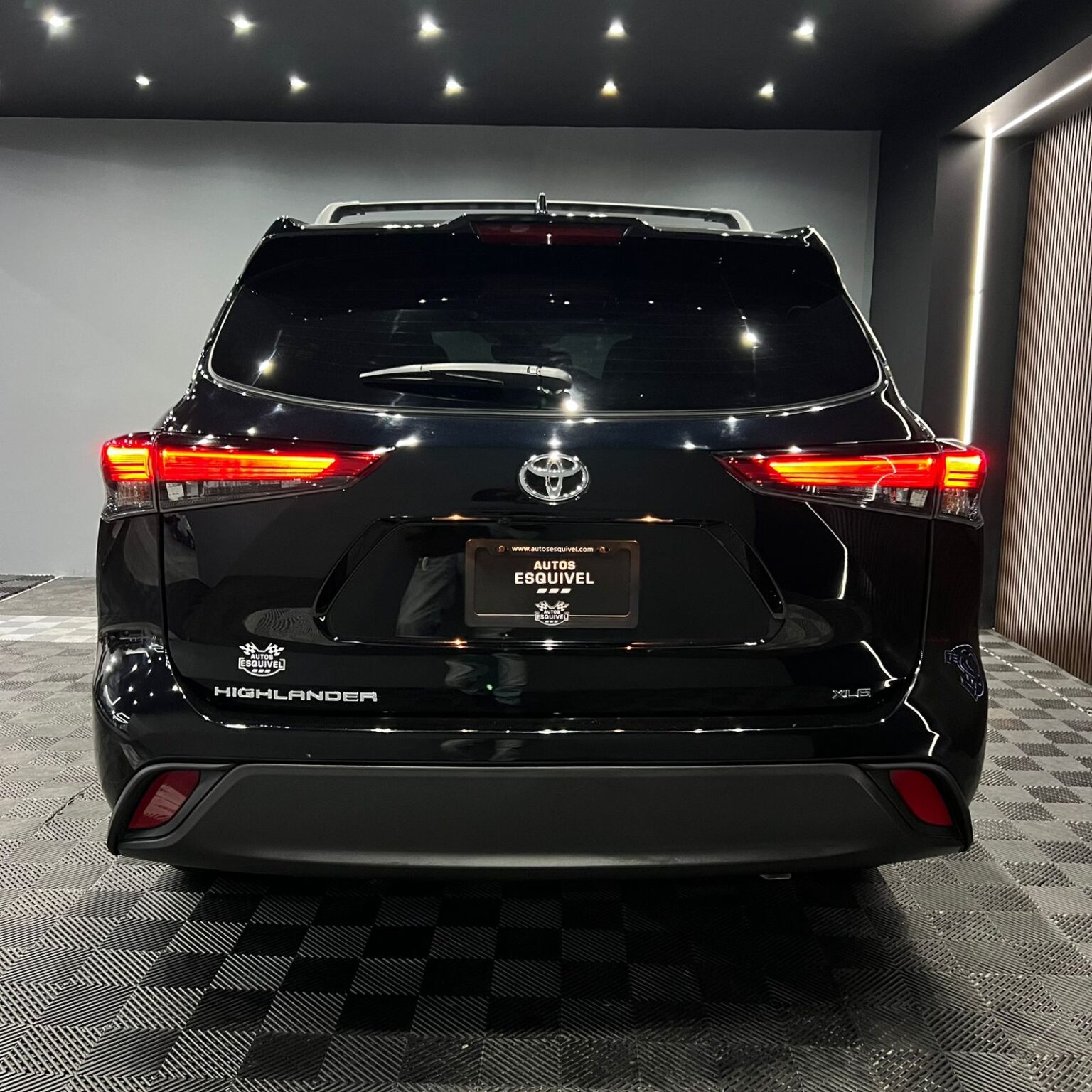 TOYOTA HIGHLANDER XLE 2022 - Image 6
