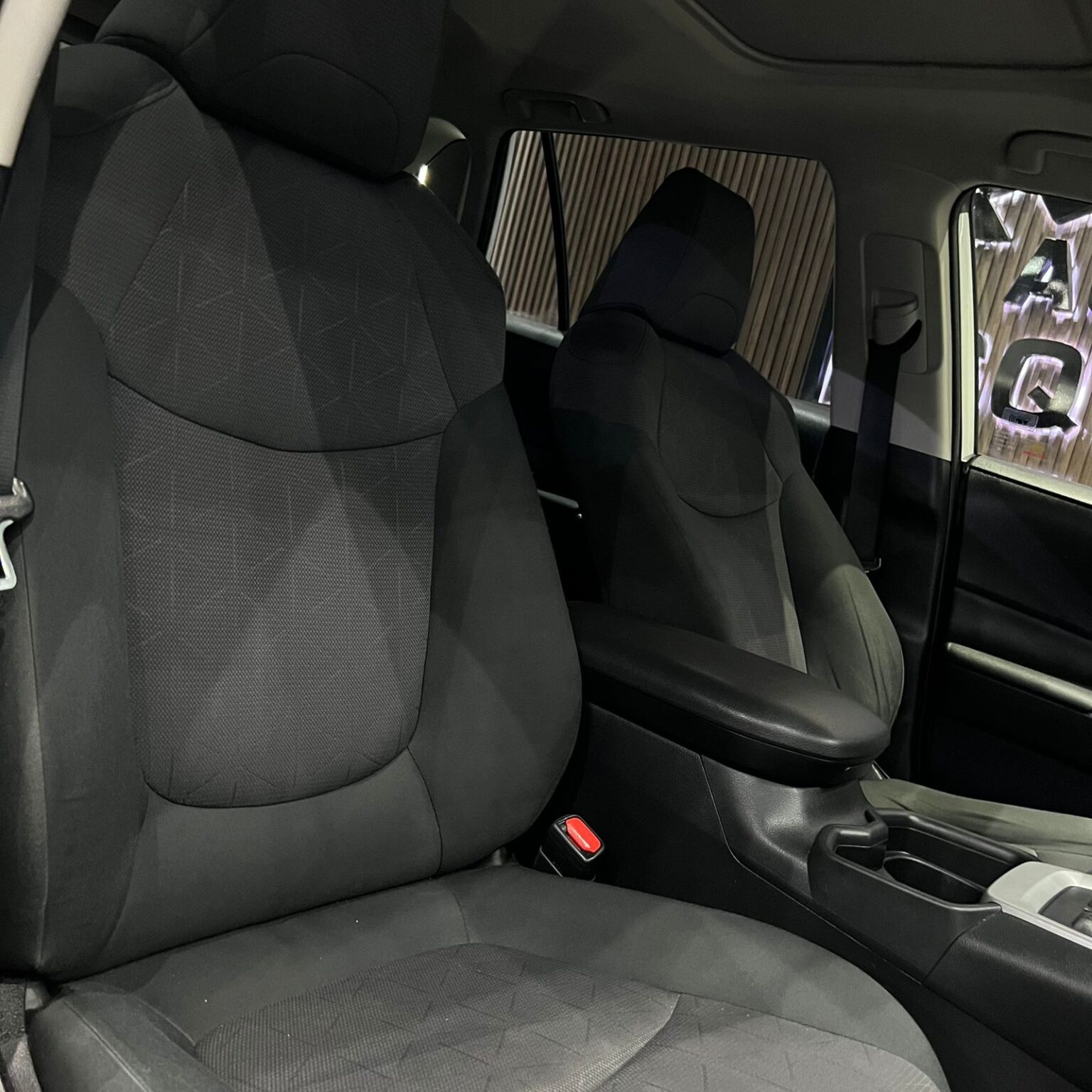 TOYOTA RAV4 XLE 2019 - Image 12