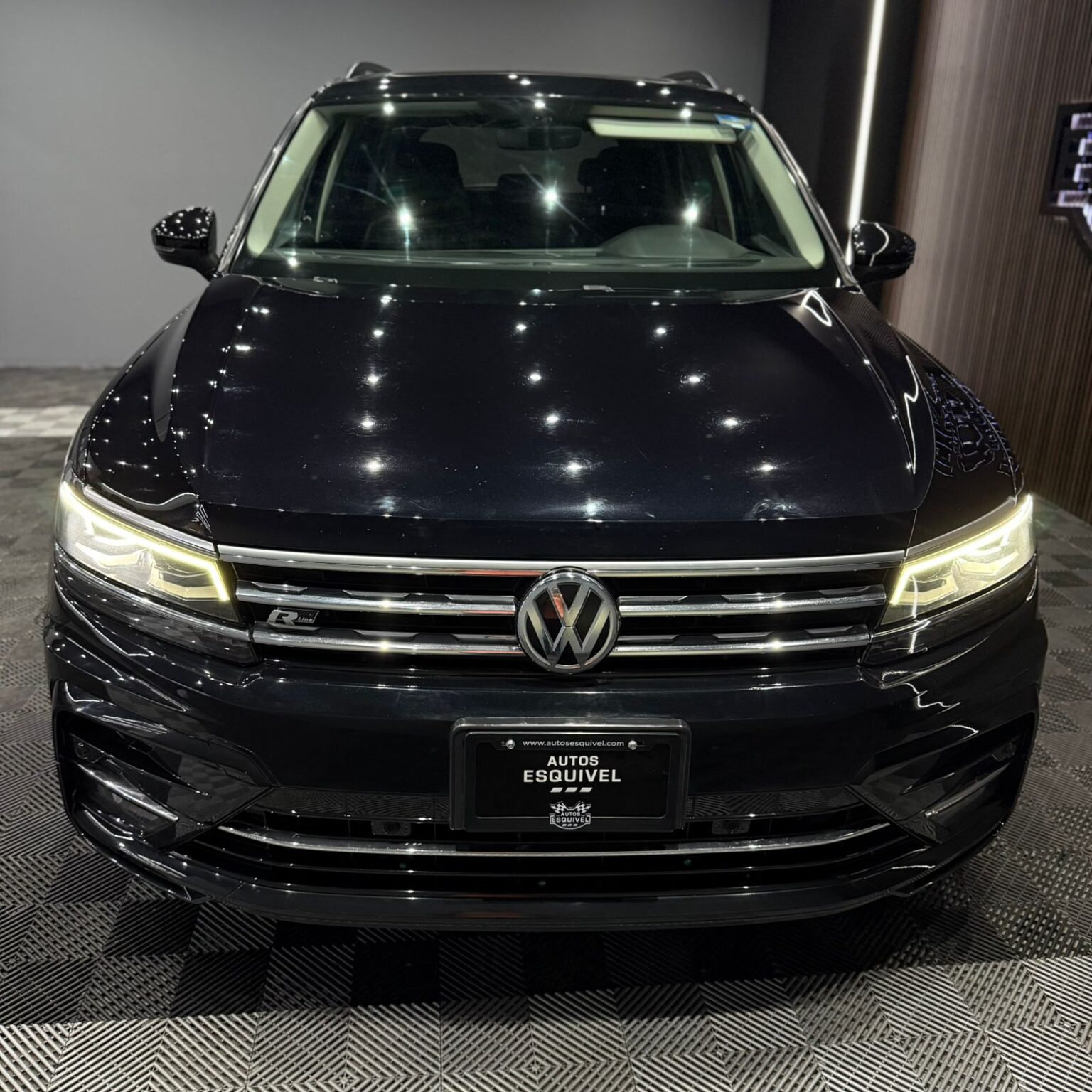 VOLKSWAGEN TIGUAN R LINE 2019 - Image 7