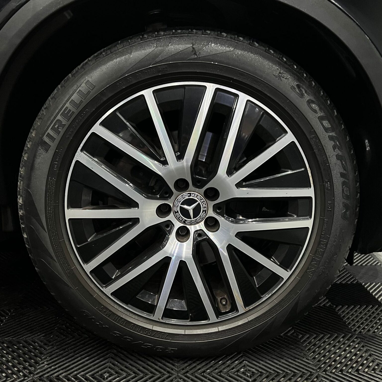 MERCEDES BENZ GLC 300 2021 - Image 15