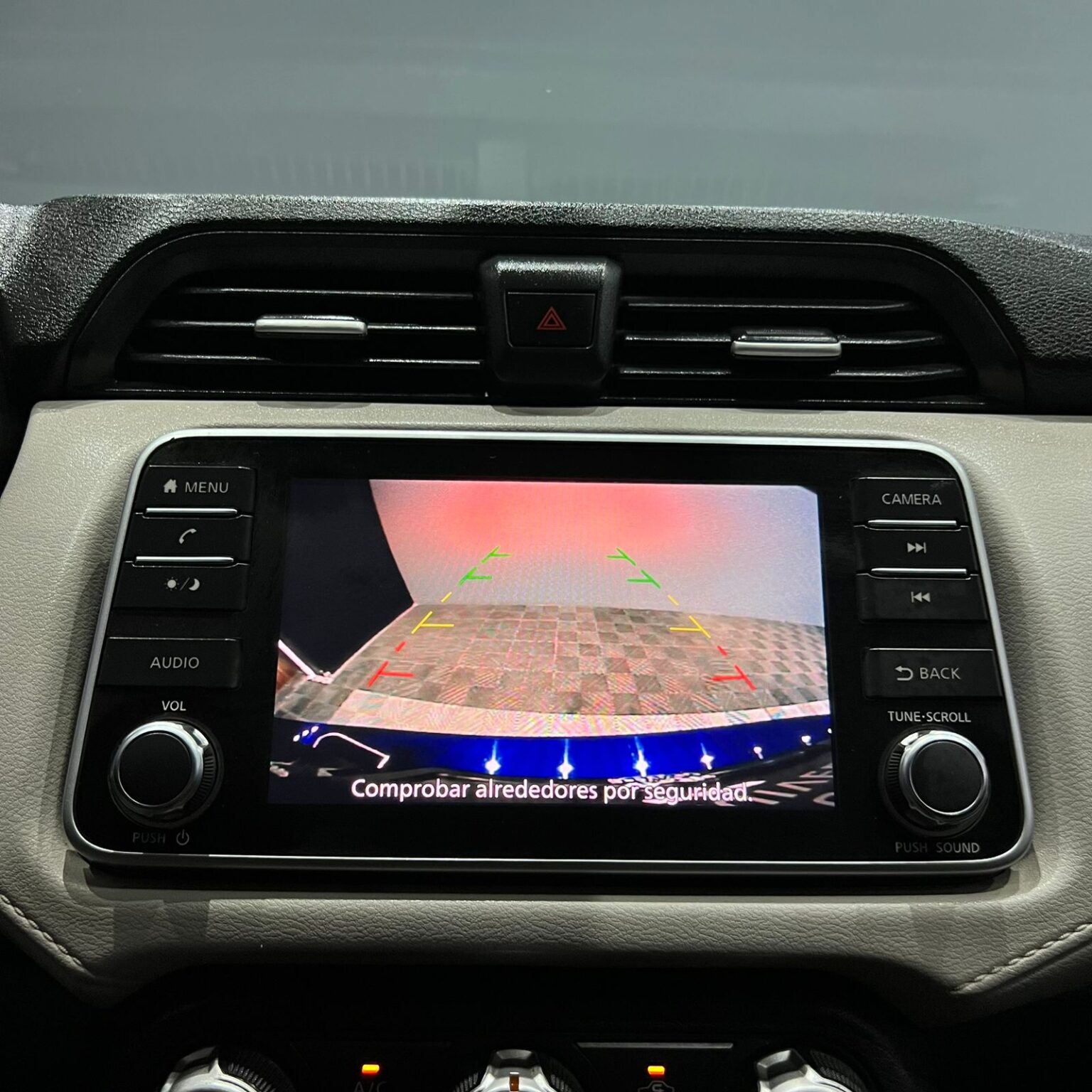 NISSAN VERSA 2020 - Image 13