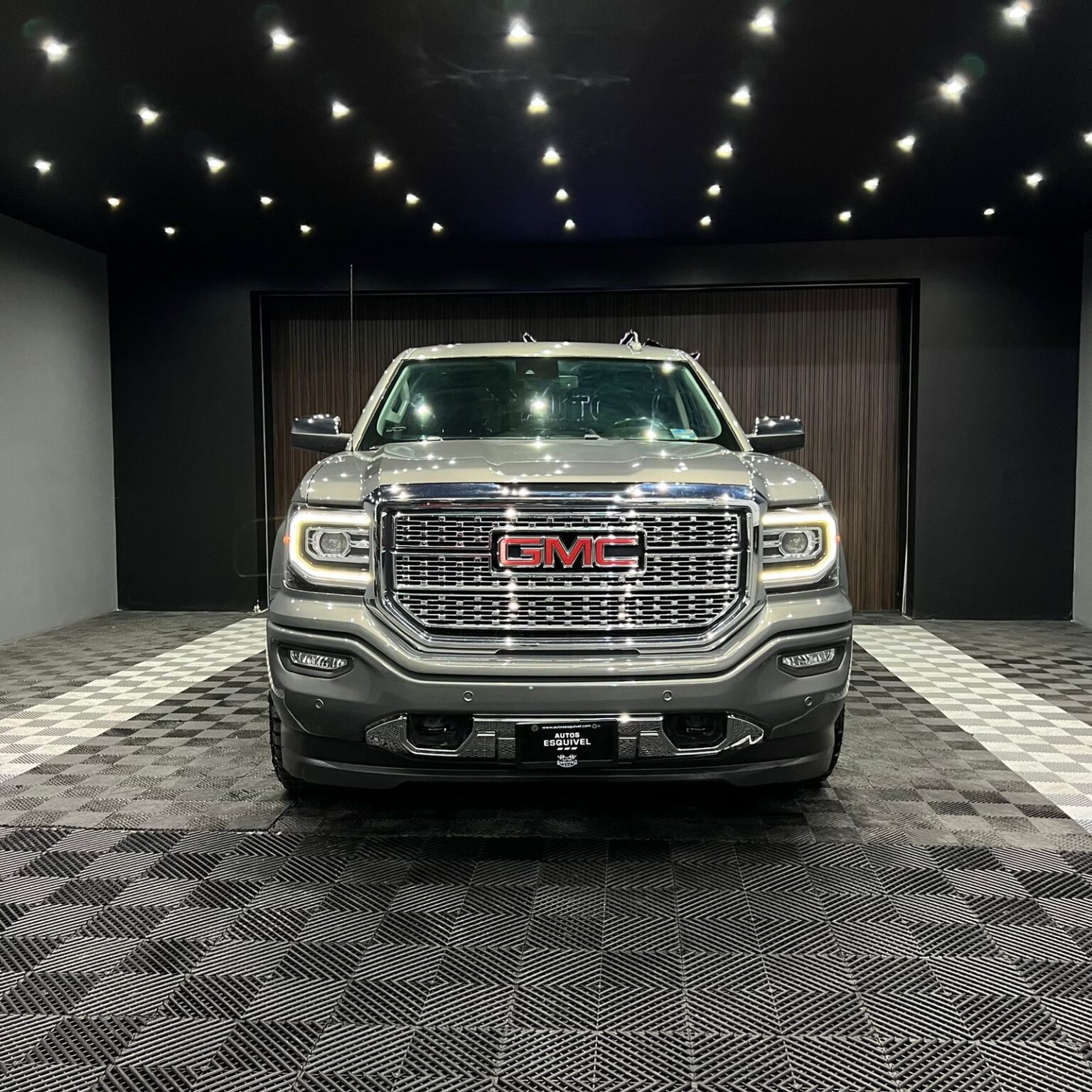 GMC SIERRA DENALI 2018 - Image 3