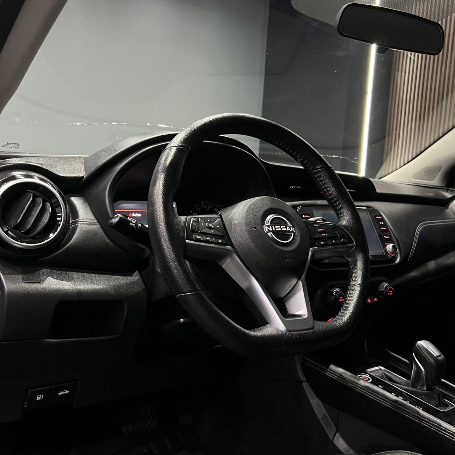 NISSAN KICKS EXCLUSIVE 2022 - Image 10