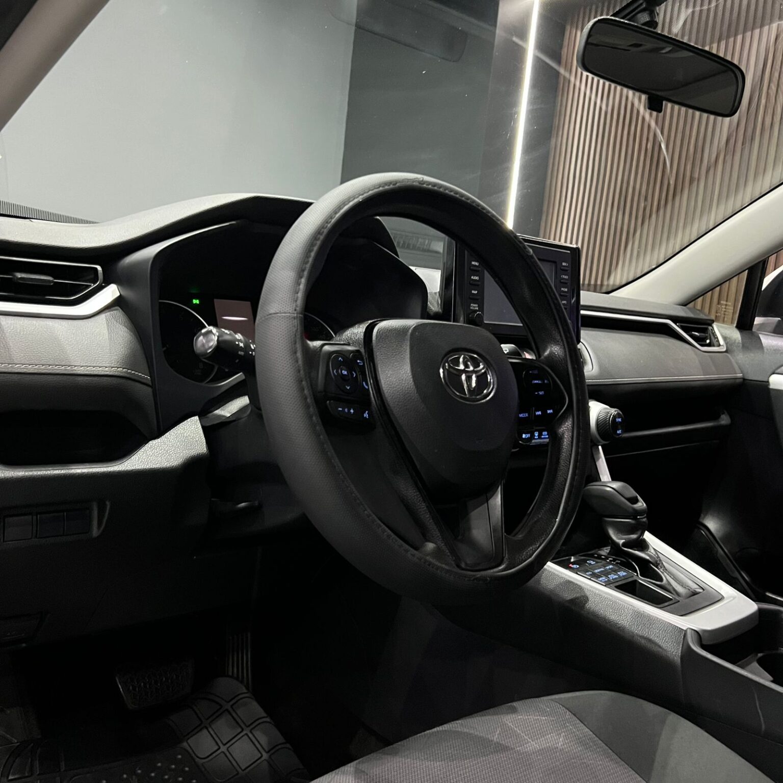 TOYOTA RAV4 XLE 2019 - Image 10