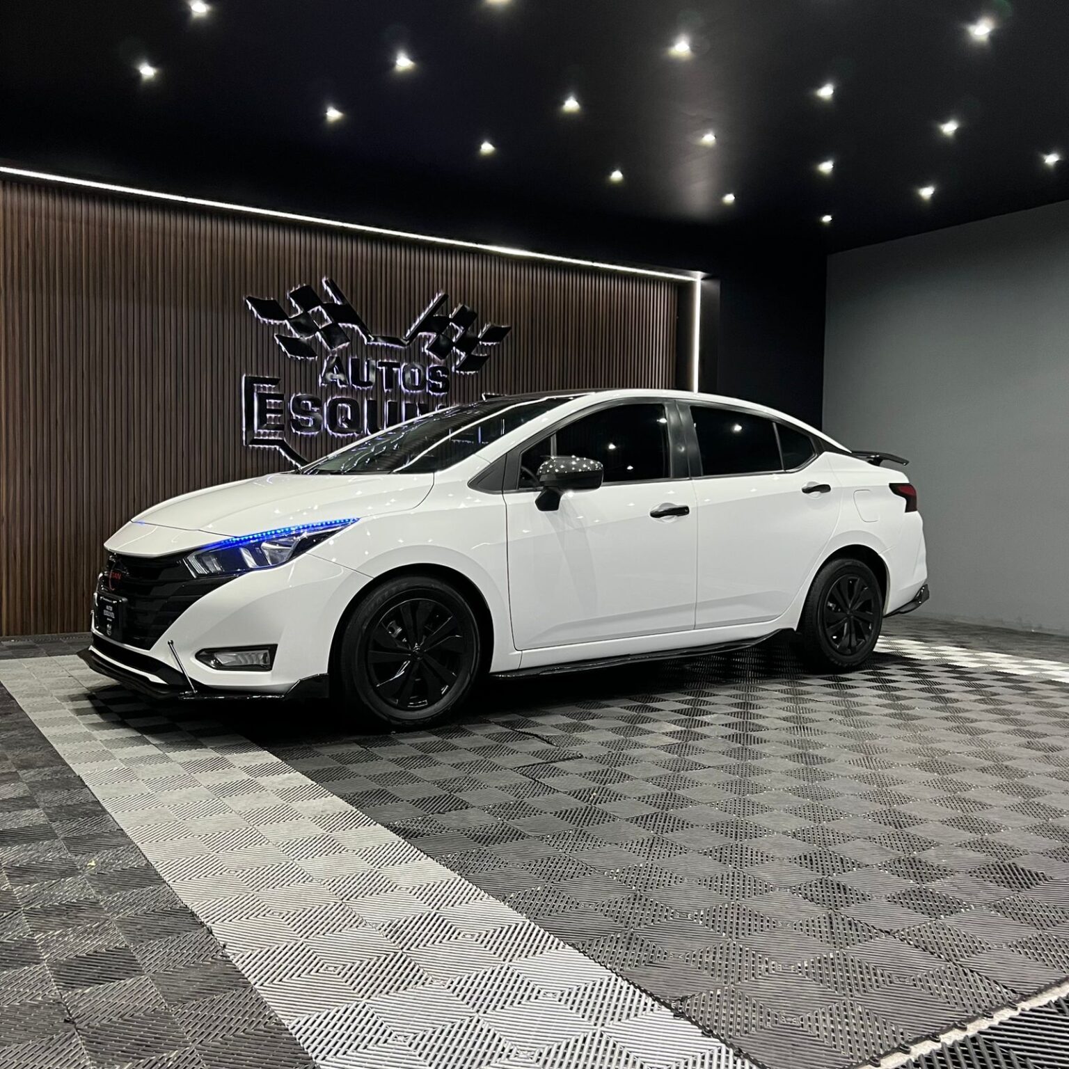 NISSAN VERSA 2023 - Image 6