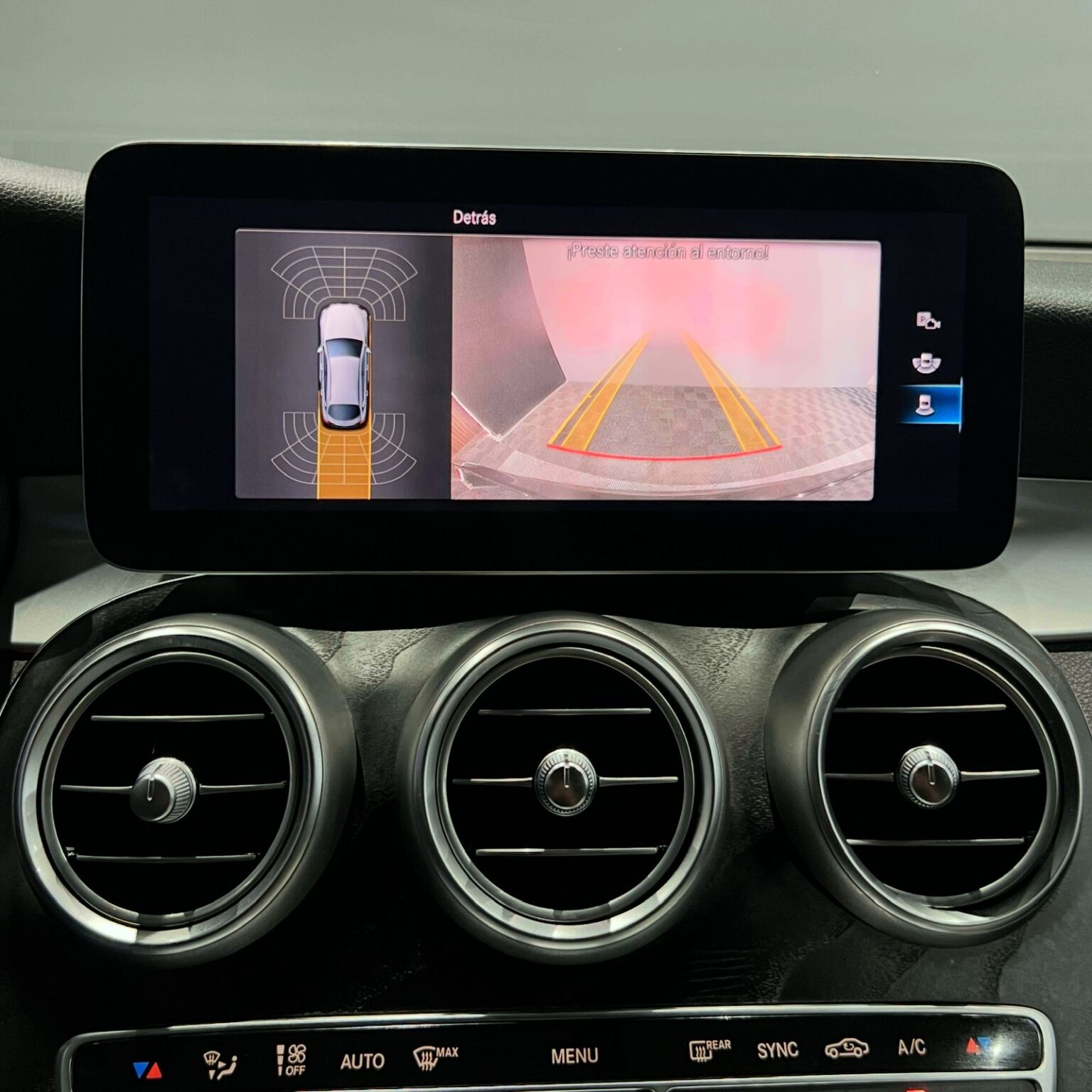 MERCEDES BENZ GLC 300 2021 - Image 7