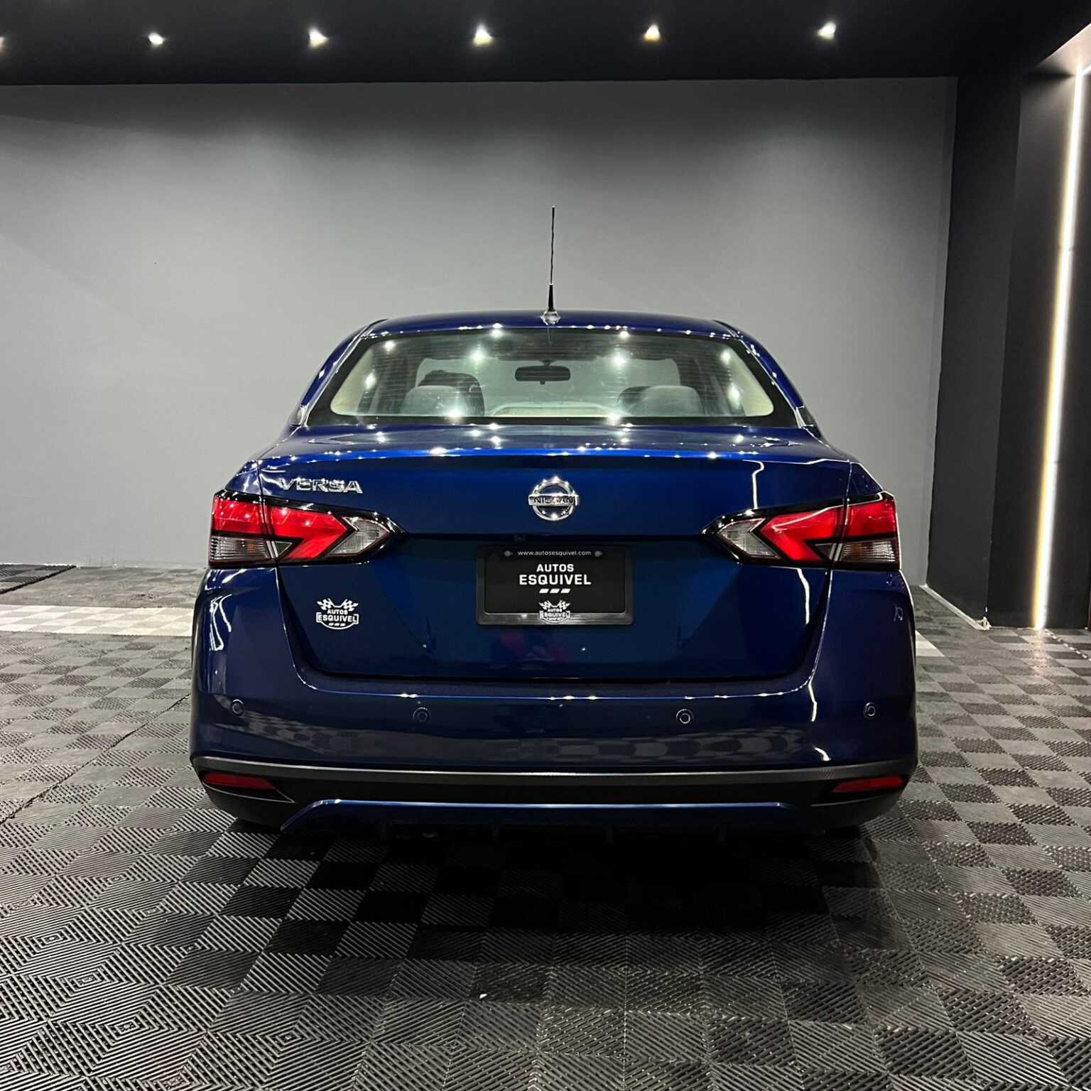 NISSAN VERSA 2020 - Image 2