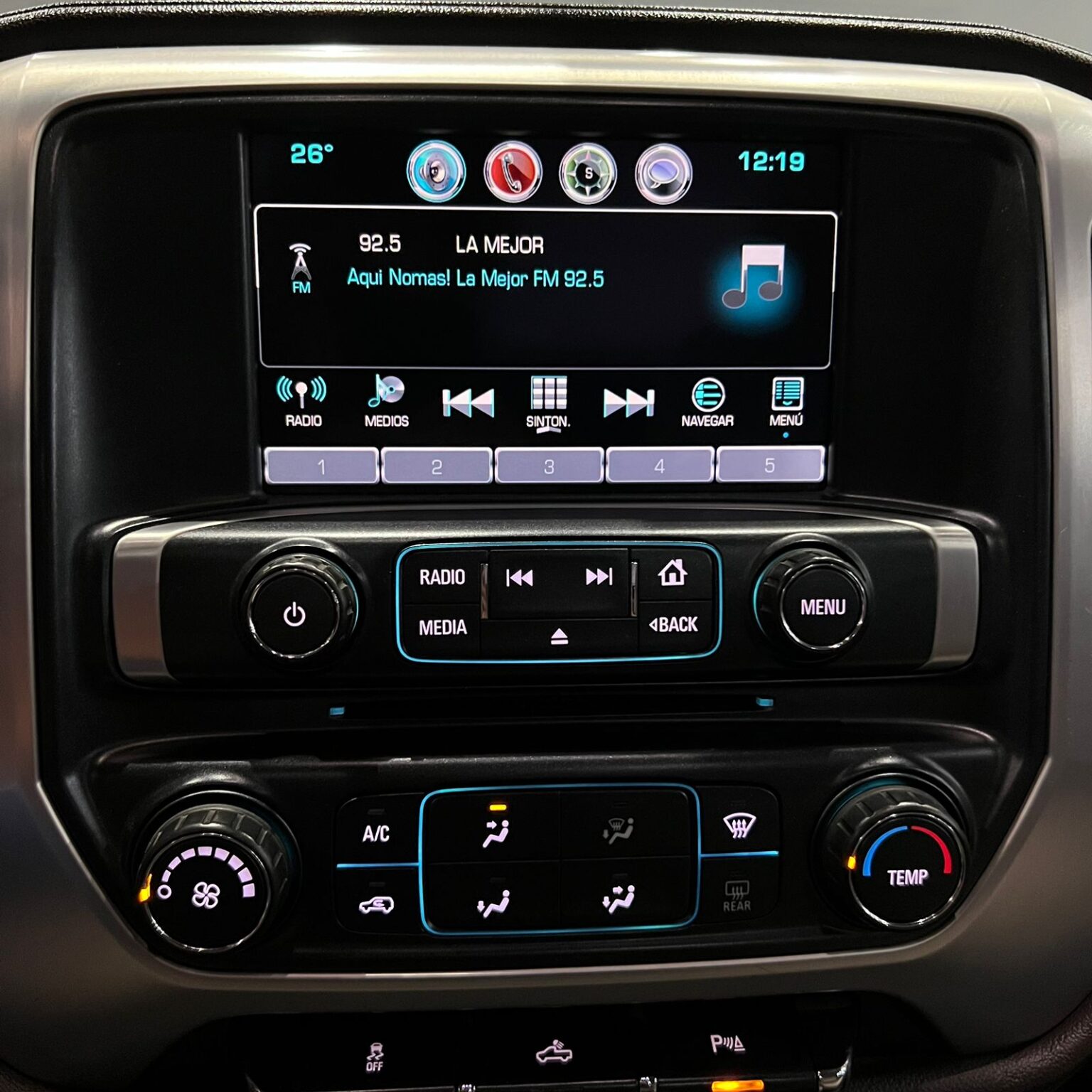 GMC SIERRA 2018 - Image 7