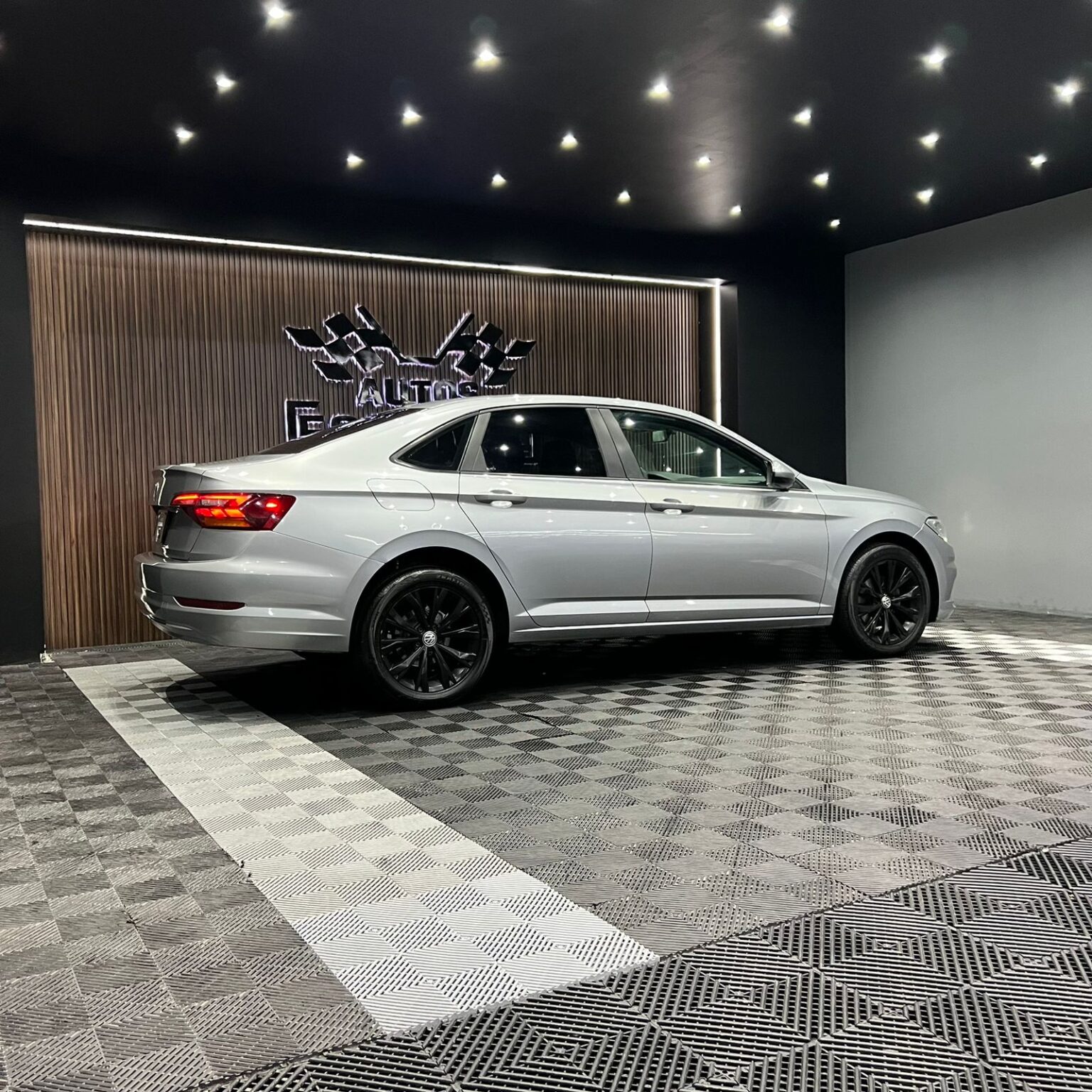 VOLKSWAGEN JETTA 2019 - Image 3