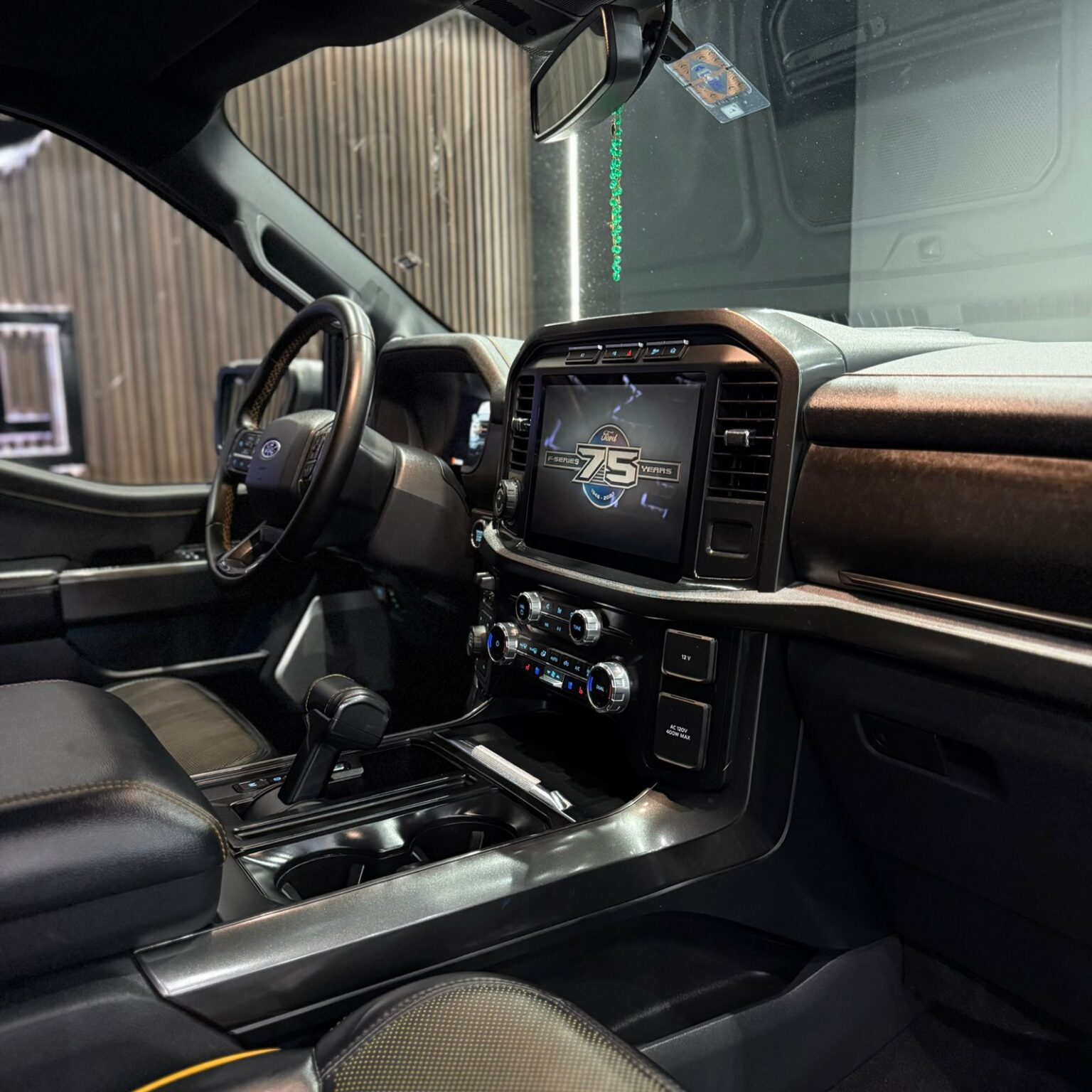 FORD LOBO TREMOR 2023 - Image 10