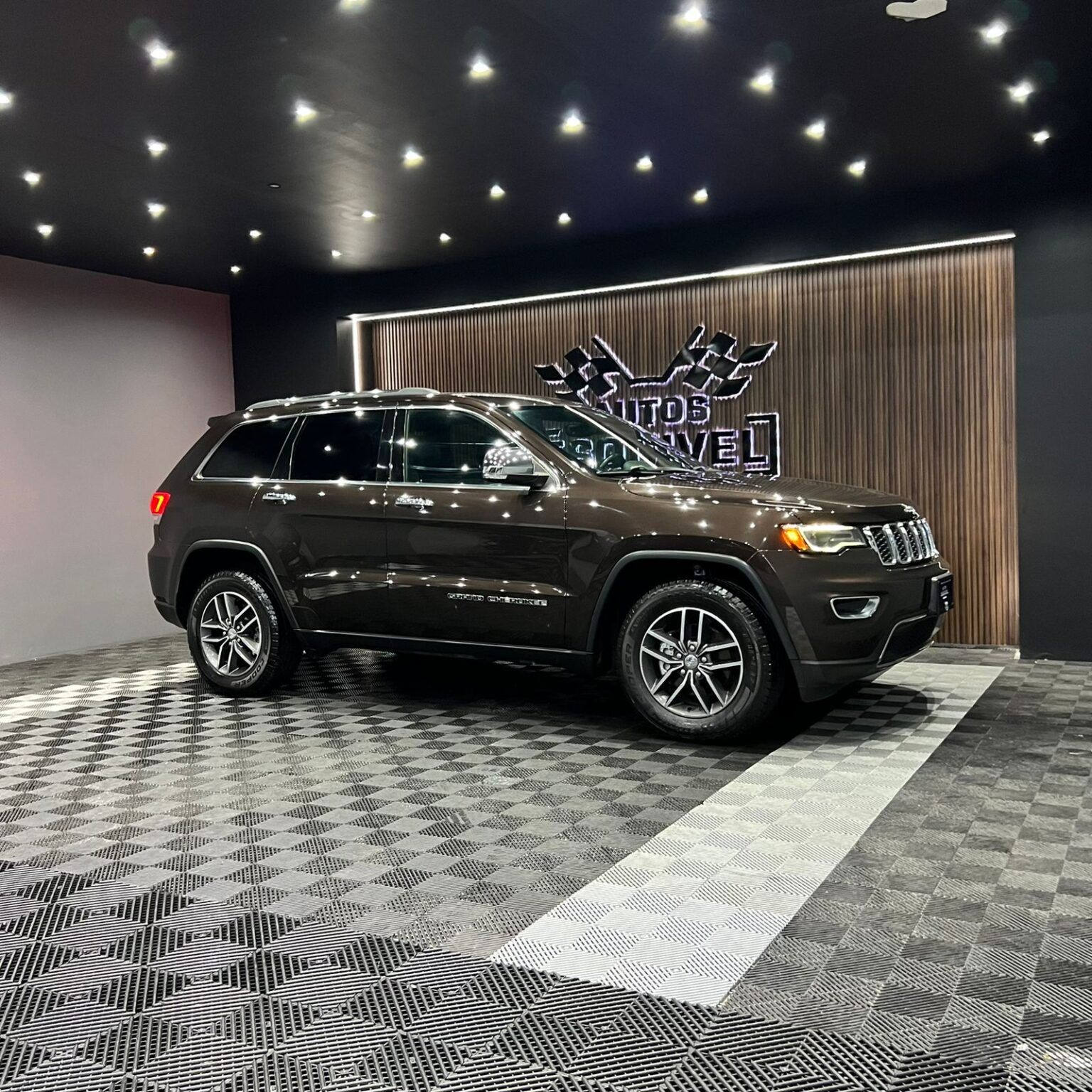 JEEP GRAND CHEROKEE 2017 - Image 2