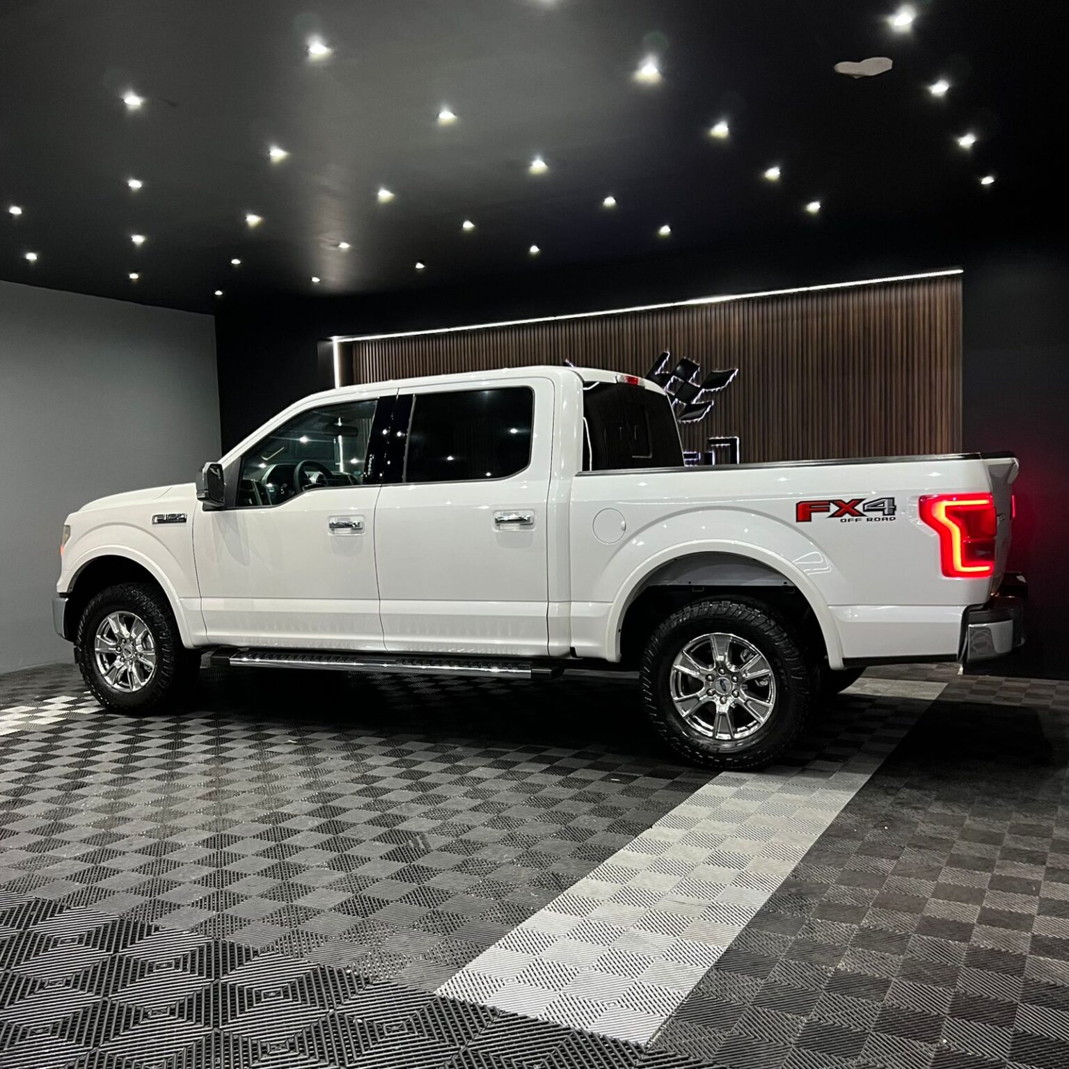 FORD LOBO LARIAT 2017 - Image 5