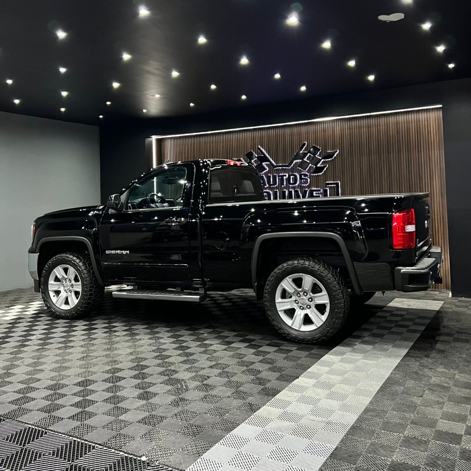 GMC SIERRA 2018 - Image 3