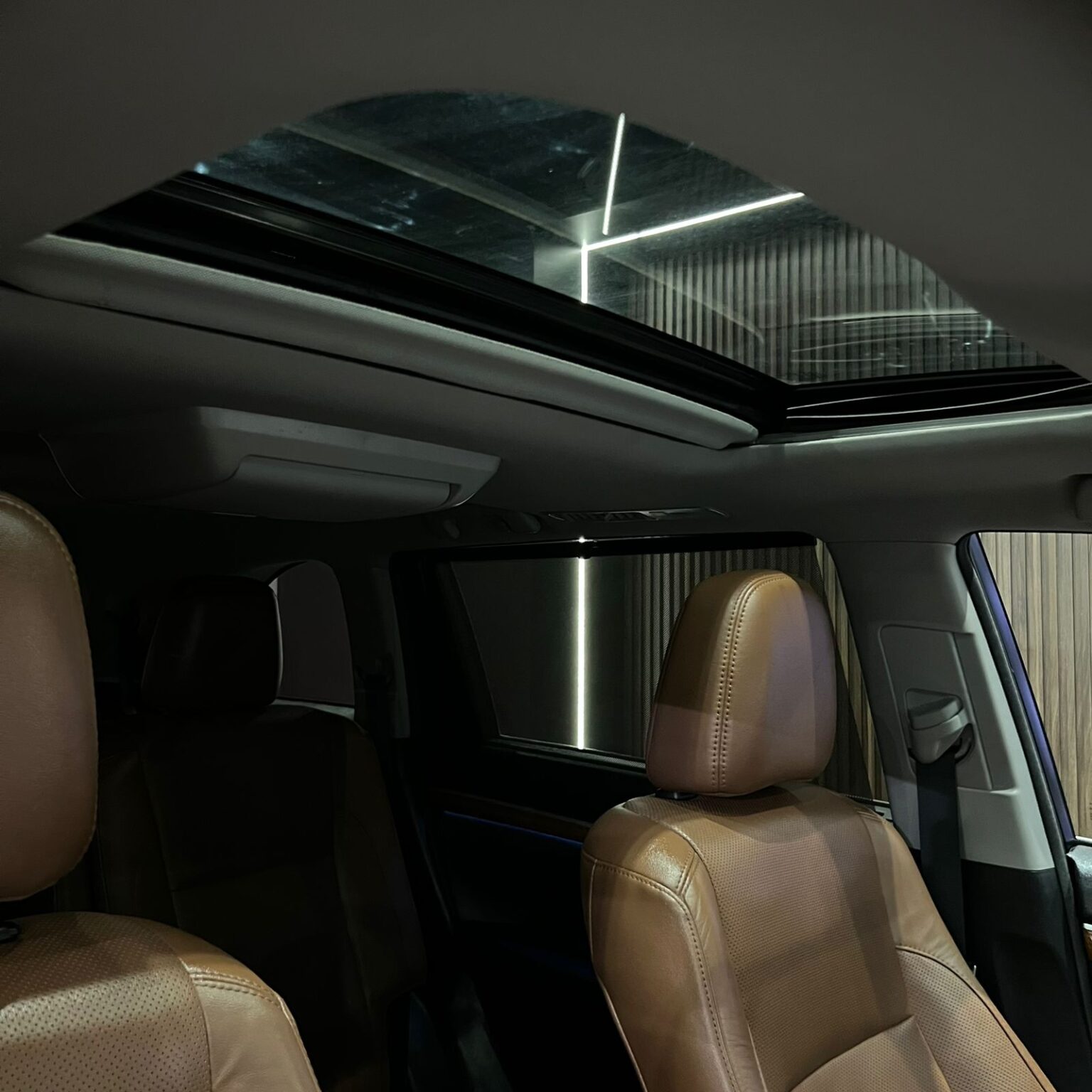 TOYOYTA HIGHLANDER LIMIITED 2017 - Image 9