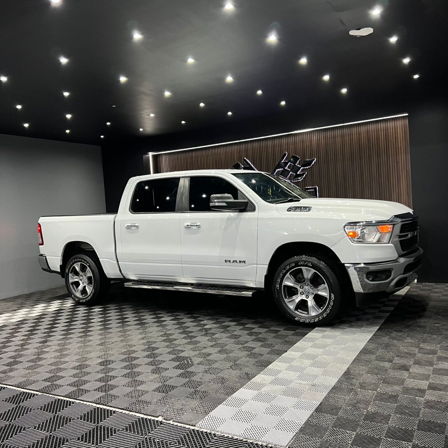 DODGE RAM LONE STAR 2019 - Image 2