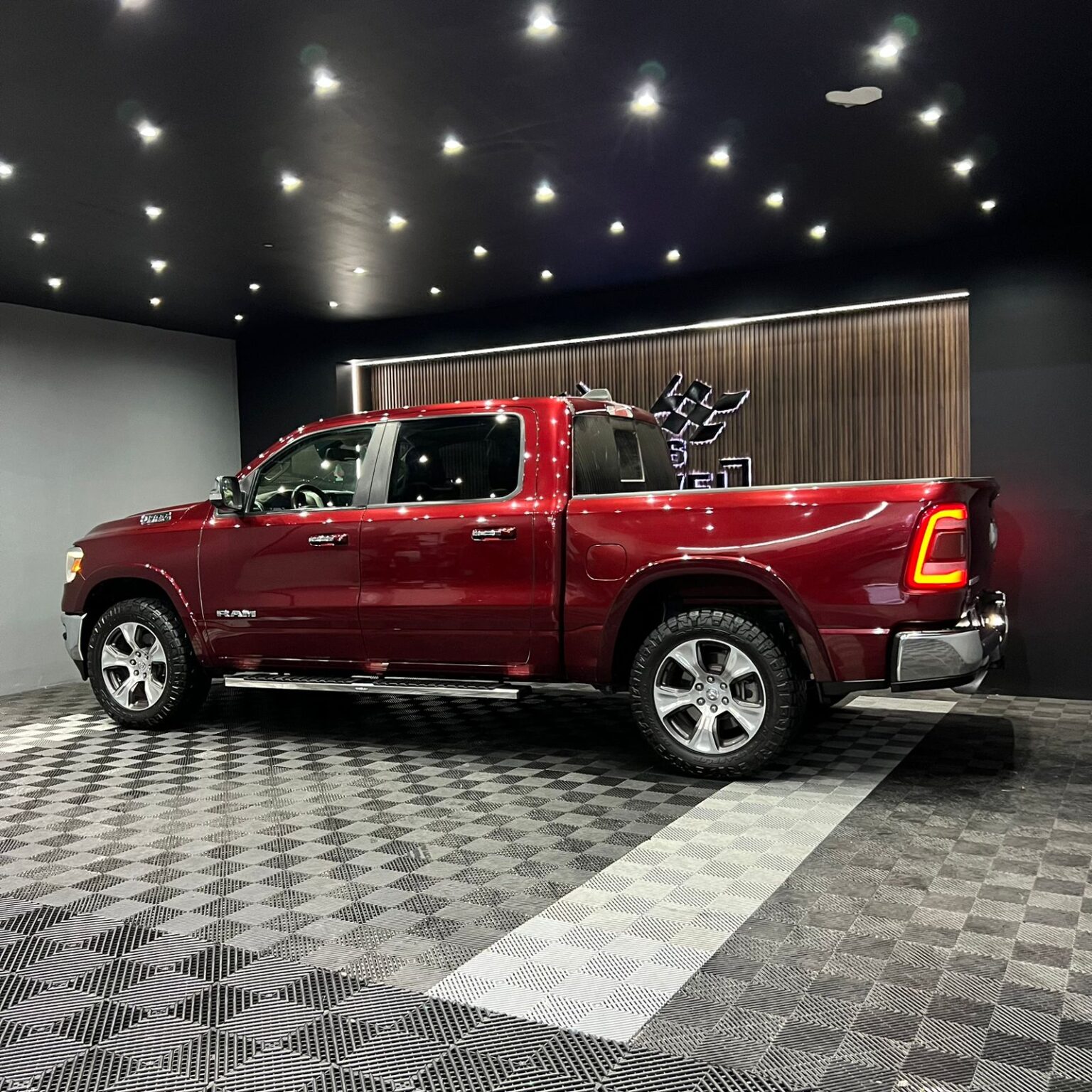 DODGE RAM LARAMIE 2019 - Image 4