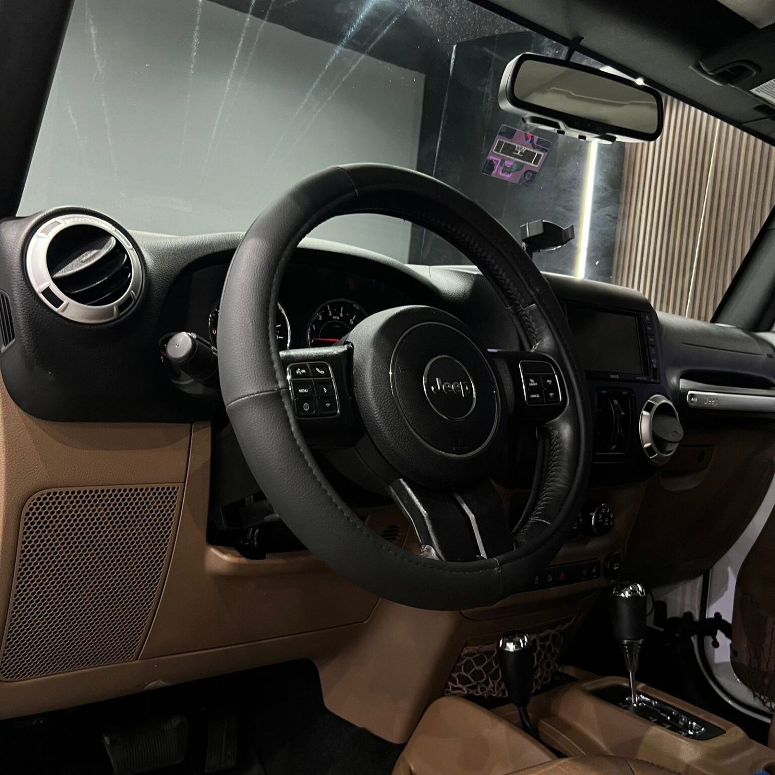 JEEP SAHARA 2016 - Image 7