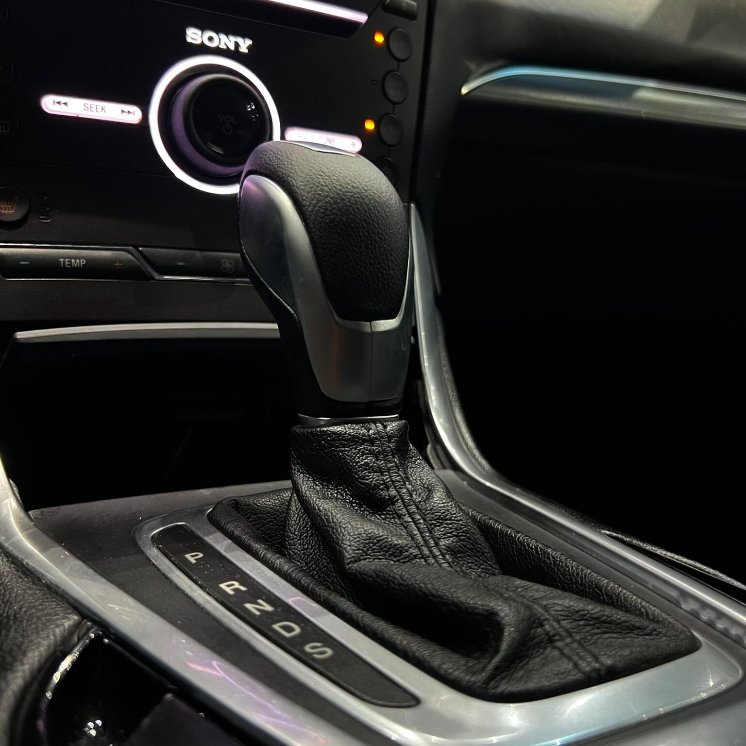 FORD EDGE 2016 - Image 9