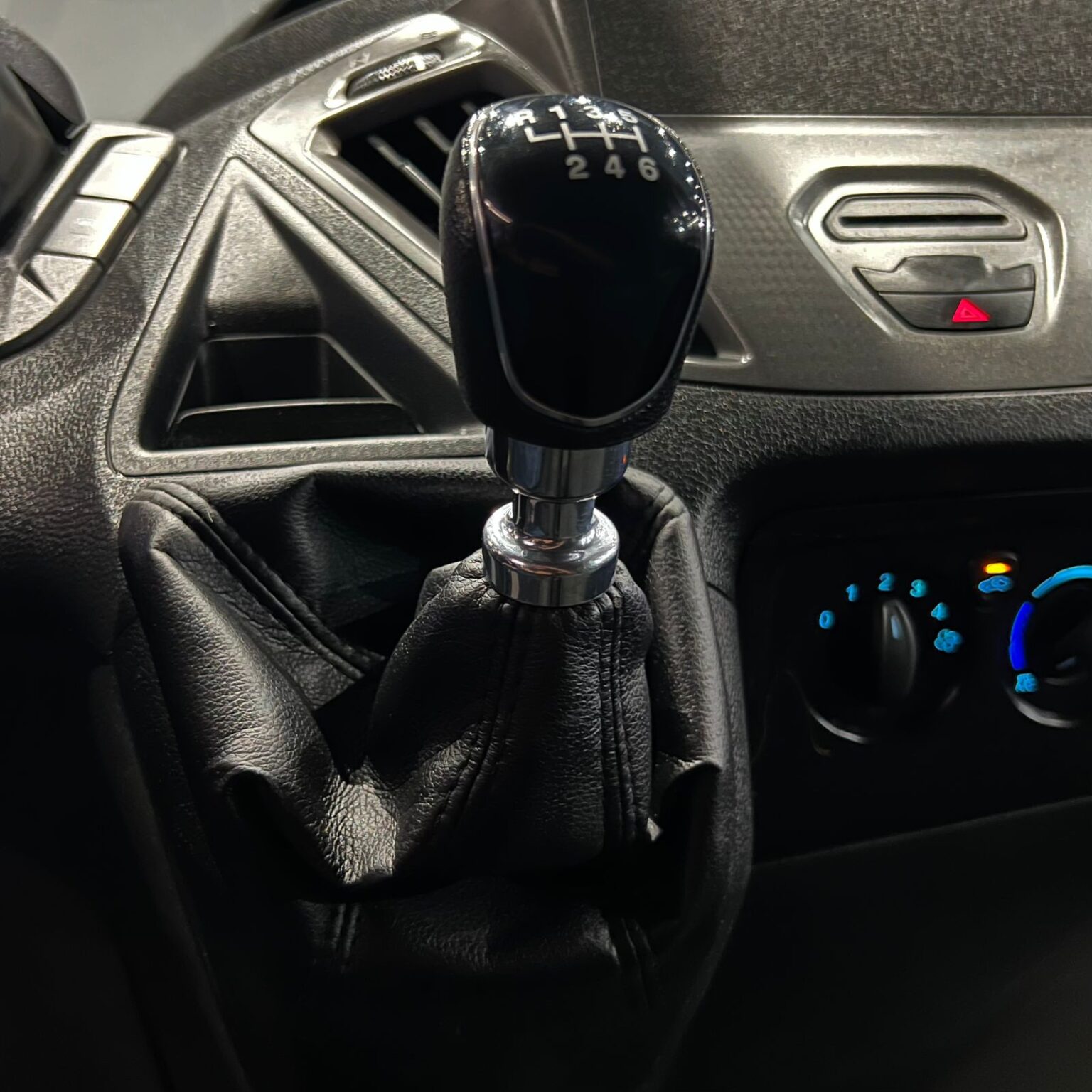 FORD TRANSIT CUSTOM 2022 - Image 9