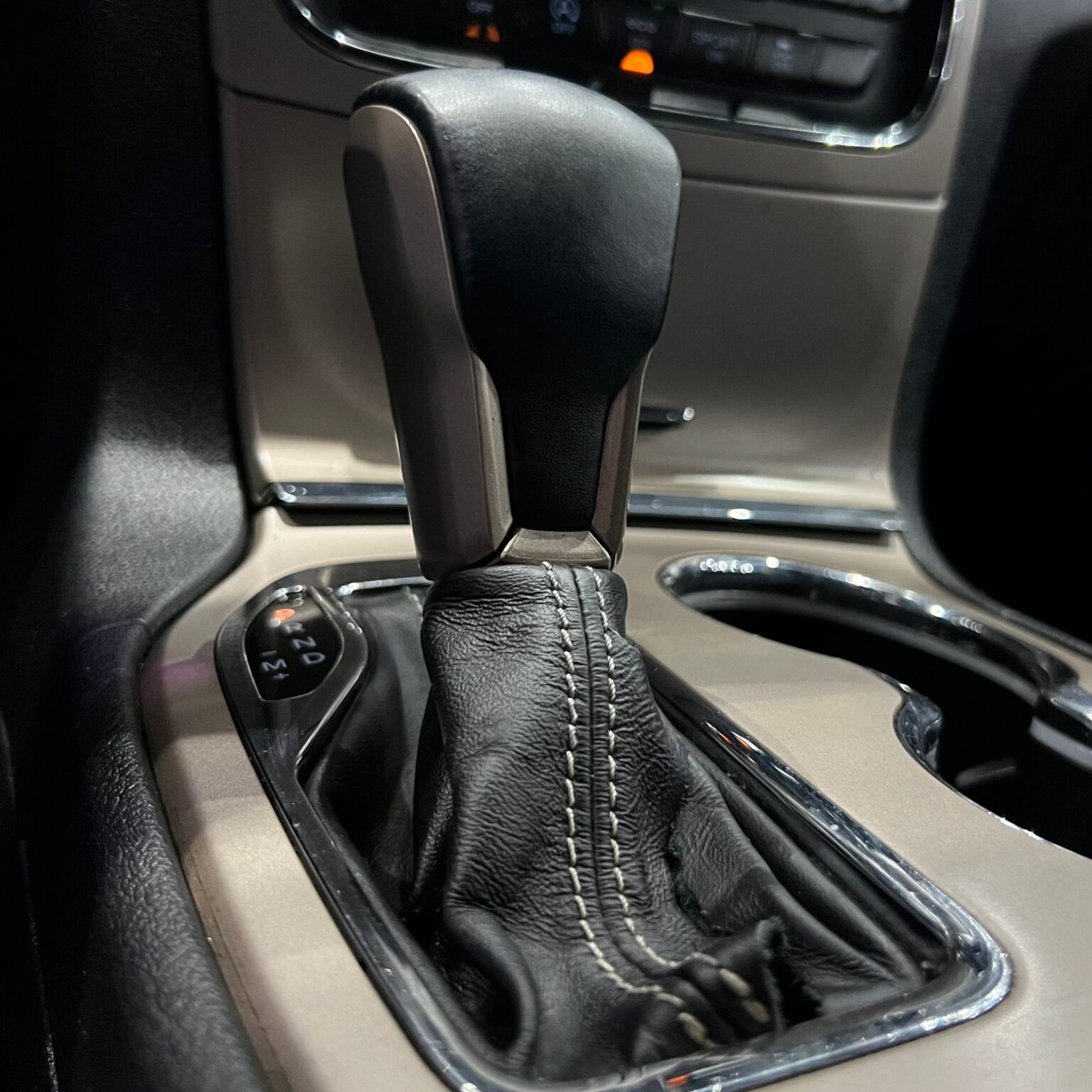 JEEP GRAND CHEROKEE 2017 - Image 8