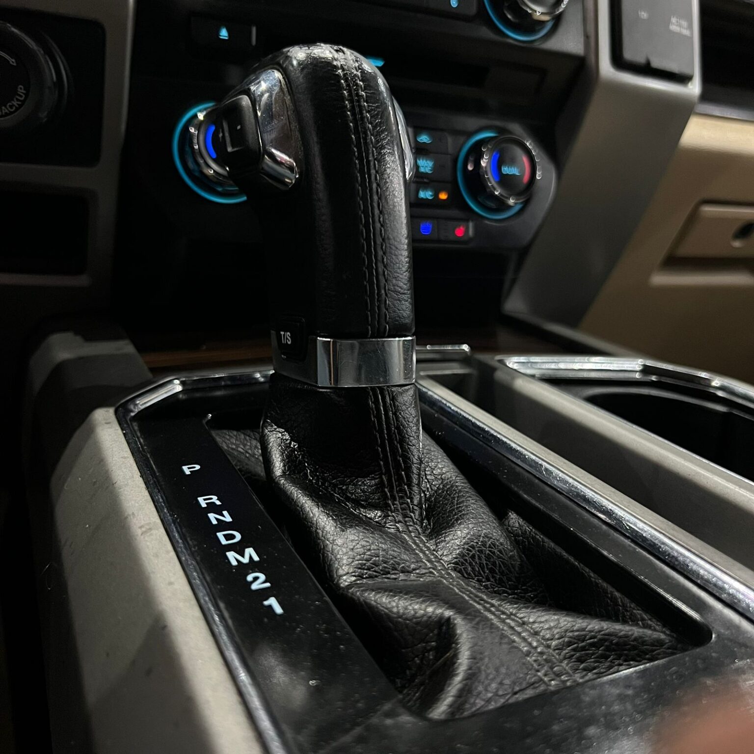 FORD LOBO LARIAT 2017 - Image 11