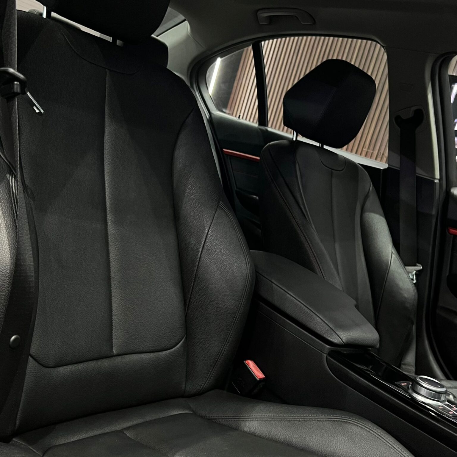 BMW 318 SPORTLINE 2018 - Image 8