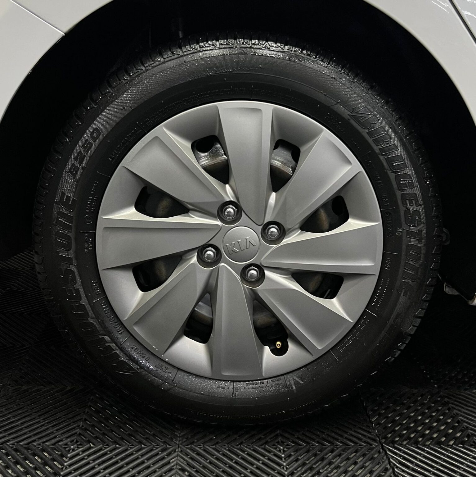 KIA RIO 2019 - Image 13