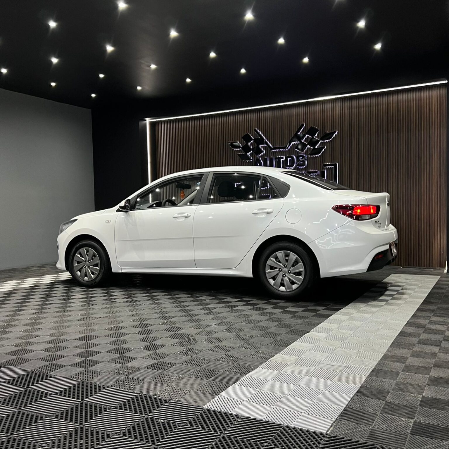 KIA RIO 2019 - Image 6