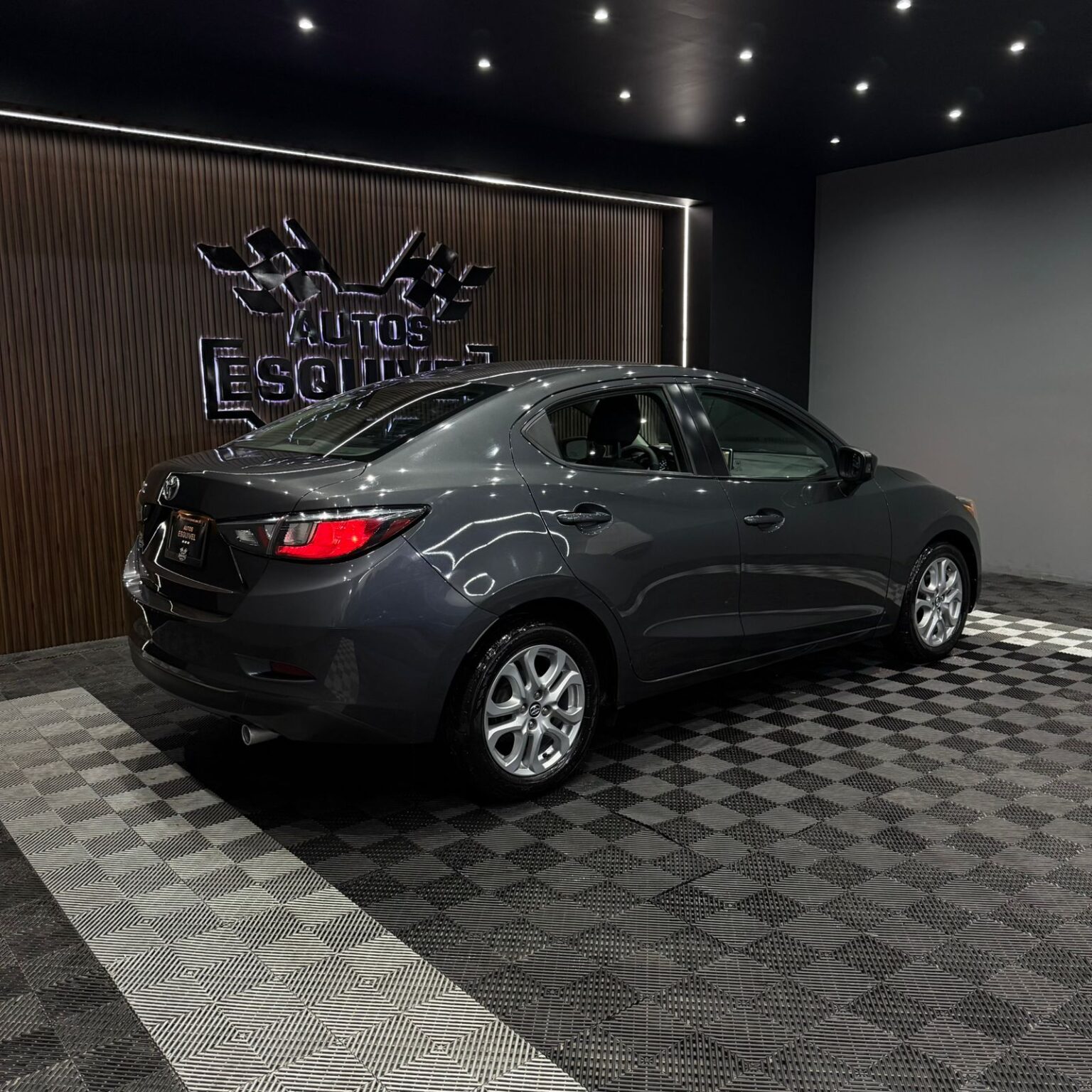 TOYOTA YARIS R 2018 - Image 6