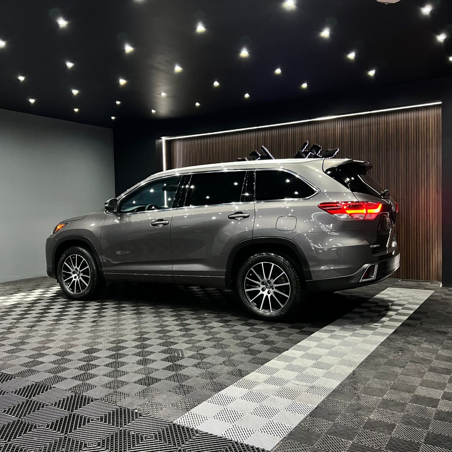 TOYOYTA HIGHLANDER LIMIITED 2017 - Image 7